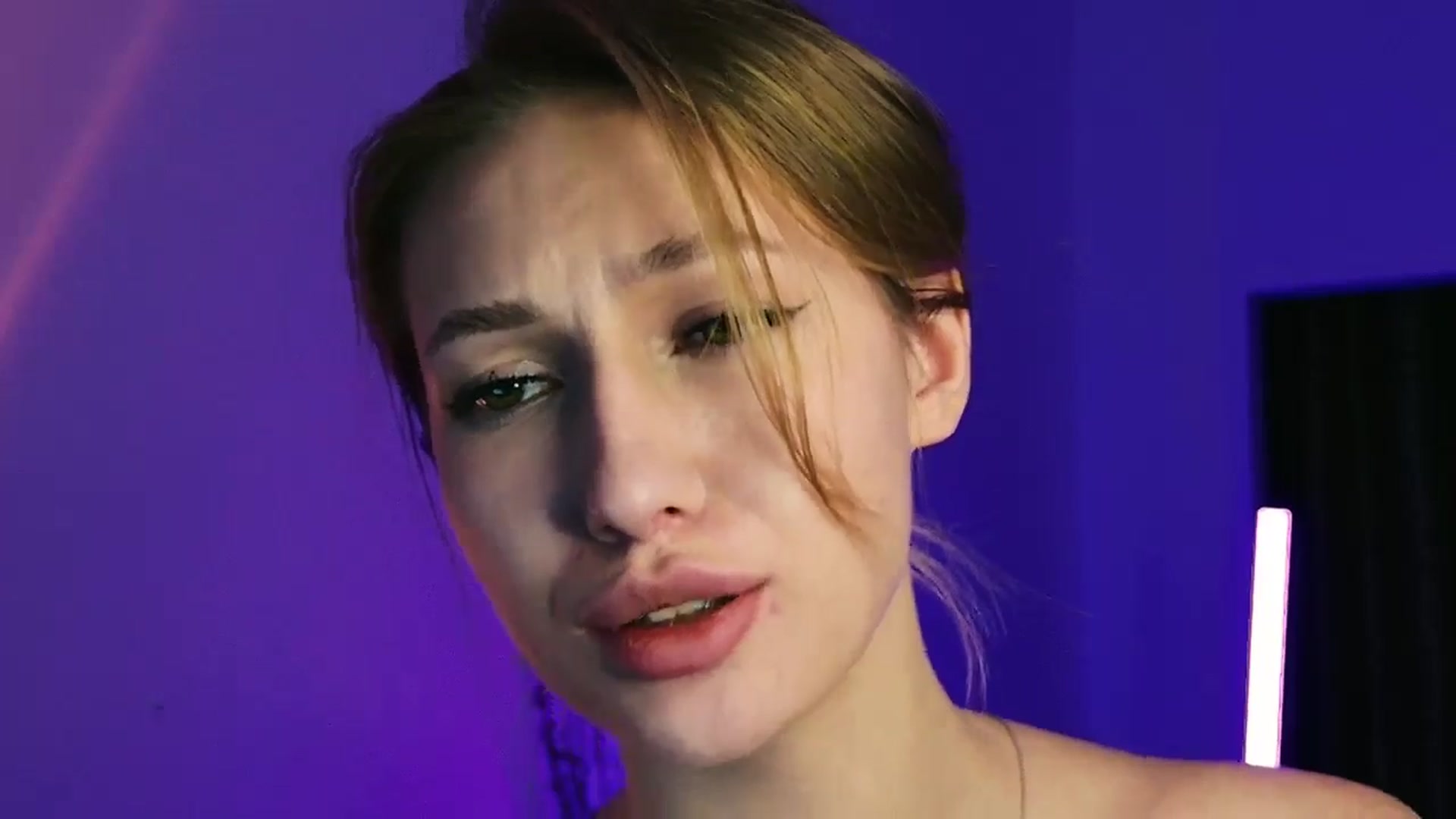 Gallery image thumbnail from LovelyGin's myfreecams stream on, 08/20/2025, 19:14 image 18 of 20