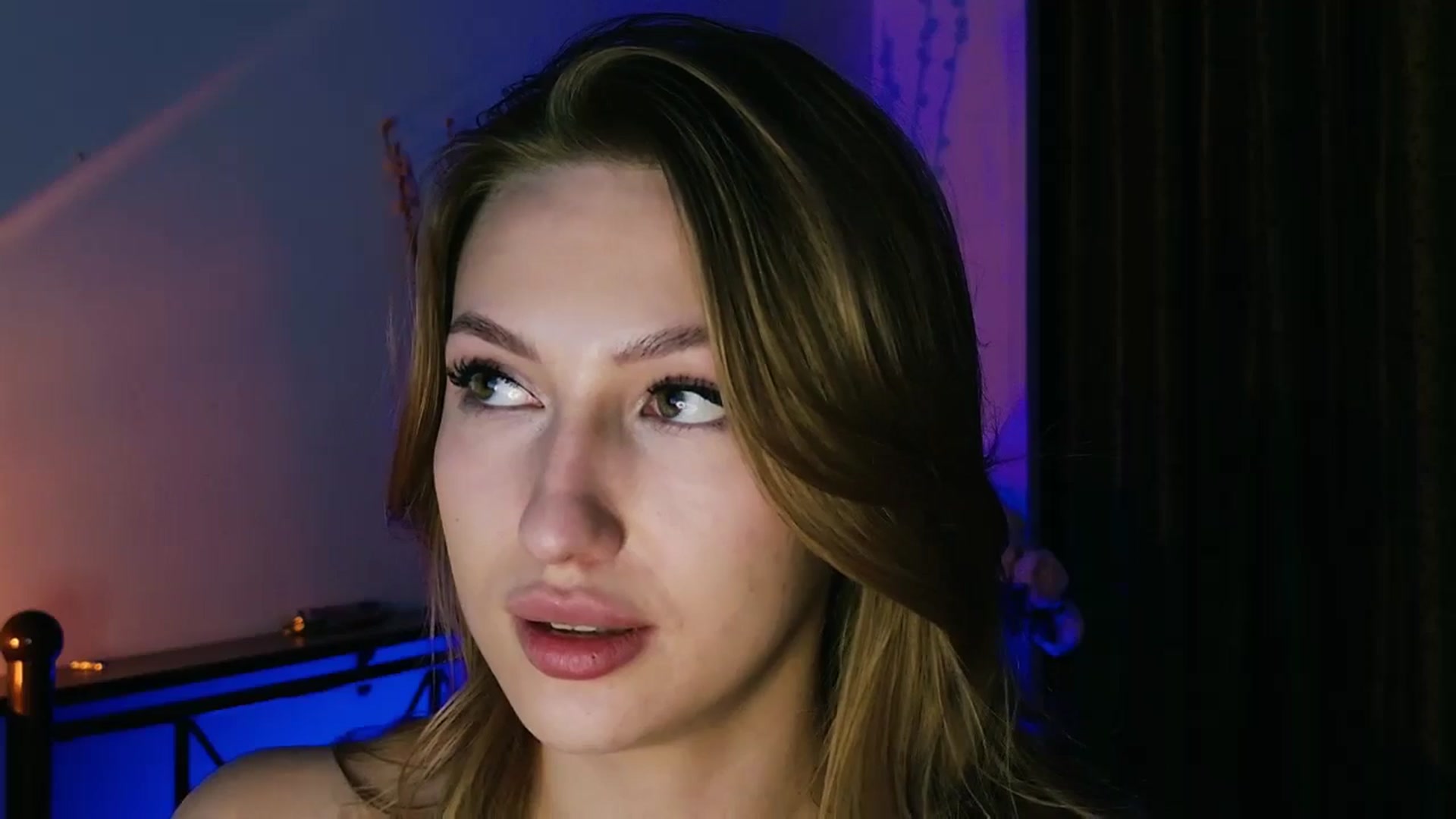 Gallery image thumbnail from LovelyGin's myfreecams stream on, 08/21/2025, 17:08 image 15 of 20