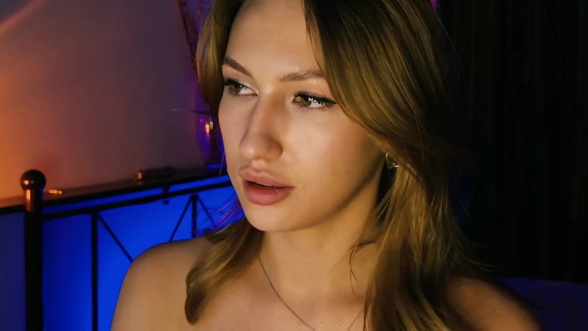 Gallery image thumbnail from LovelyGin's myfreecams stream on, 08/21/2025, 17:47 image 16 of 20