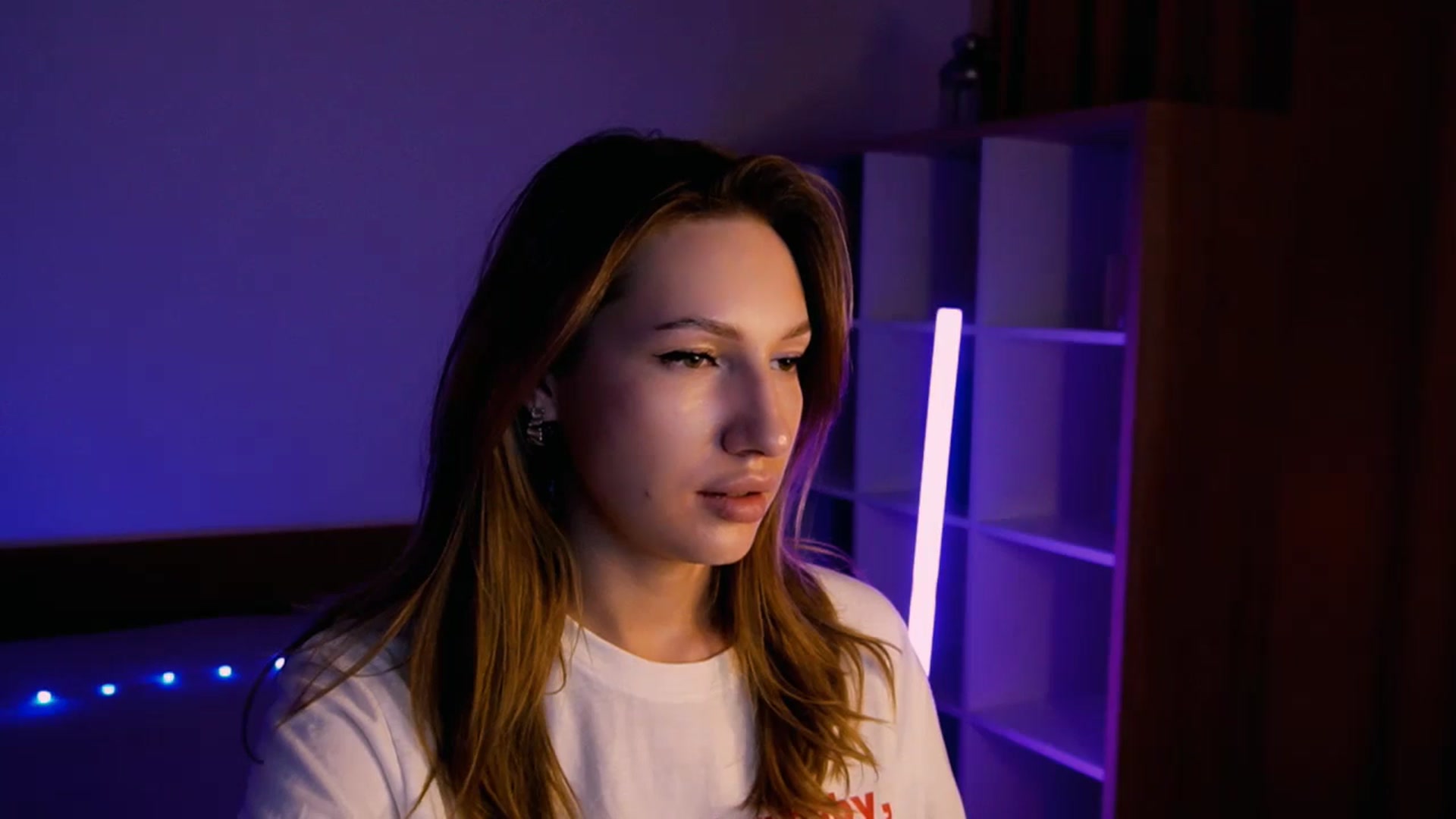 Gallery image thumbnail from LovelyGin's myfreecams stream on, 08/22/2025, 16:08 image 2 of 20