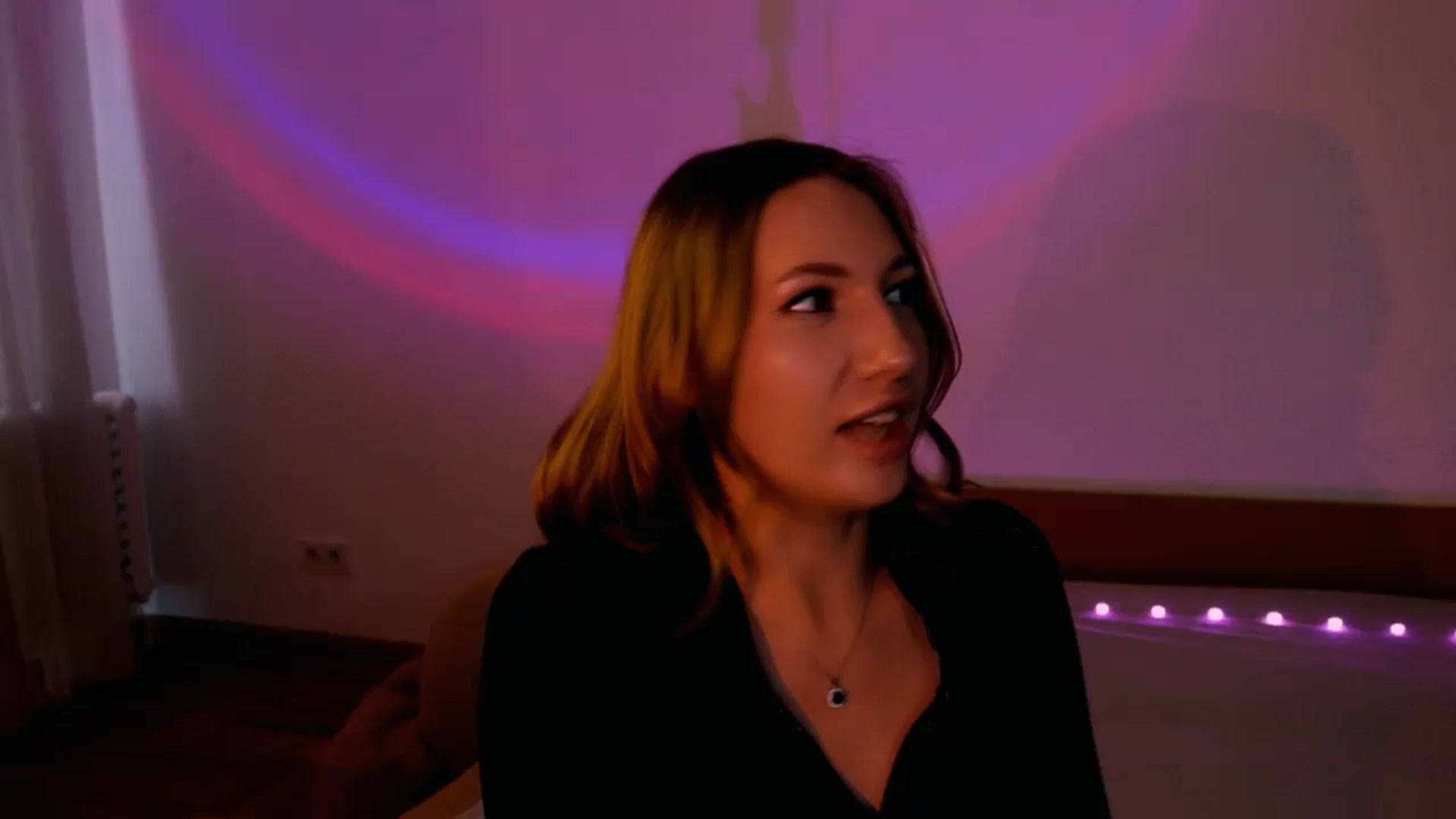 Gallery image thumbnail from LovelyGin's myfreecams stream on, 08/27/2025, 13:14 image 12 of 20