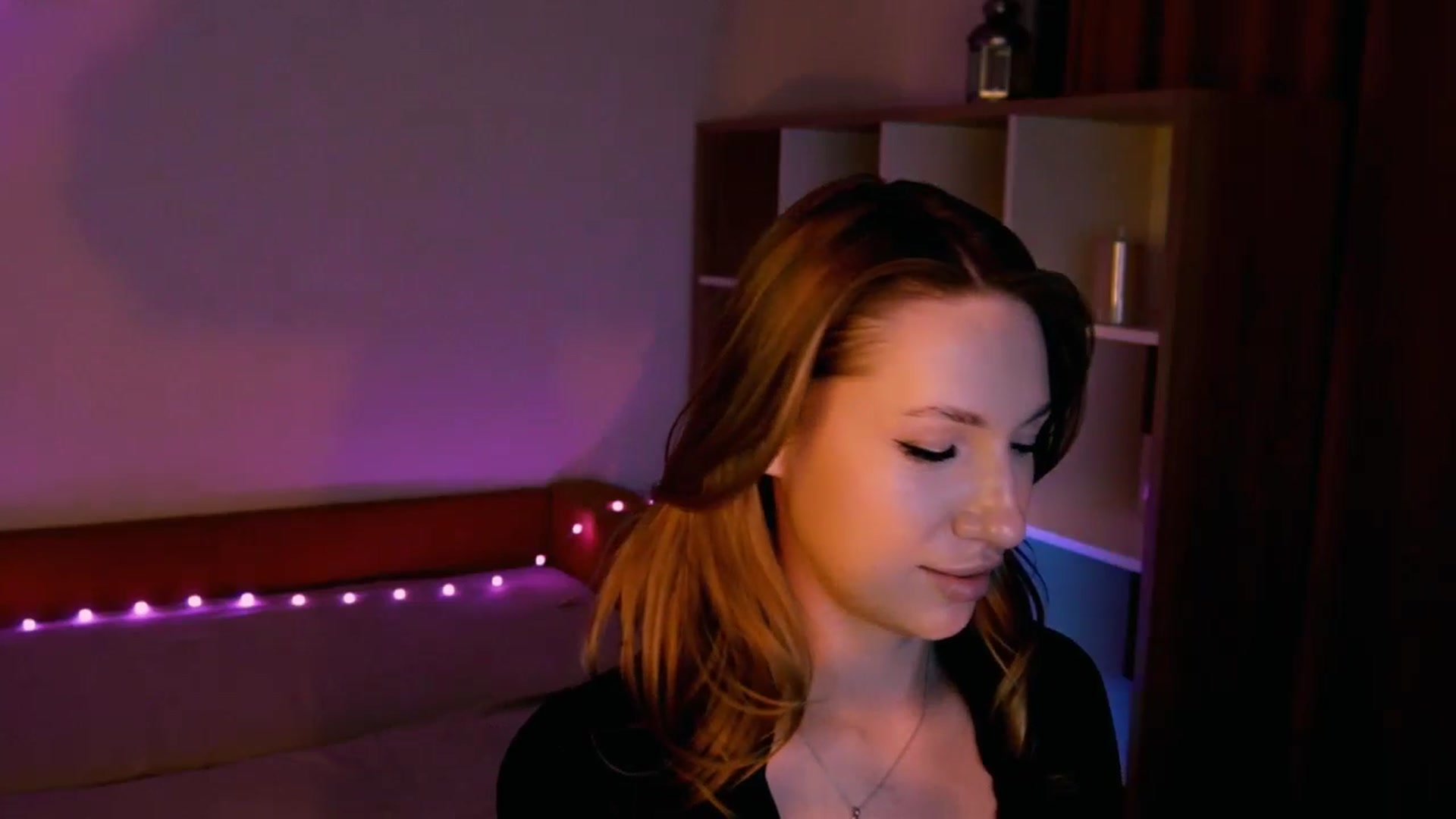 Gallery image thumbnail from LovelyGin's myfreecams stream on, 08/27/2025, 14:51 image 20 of 20