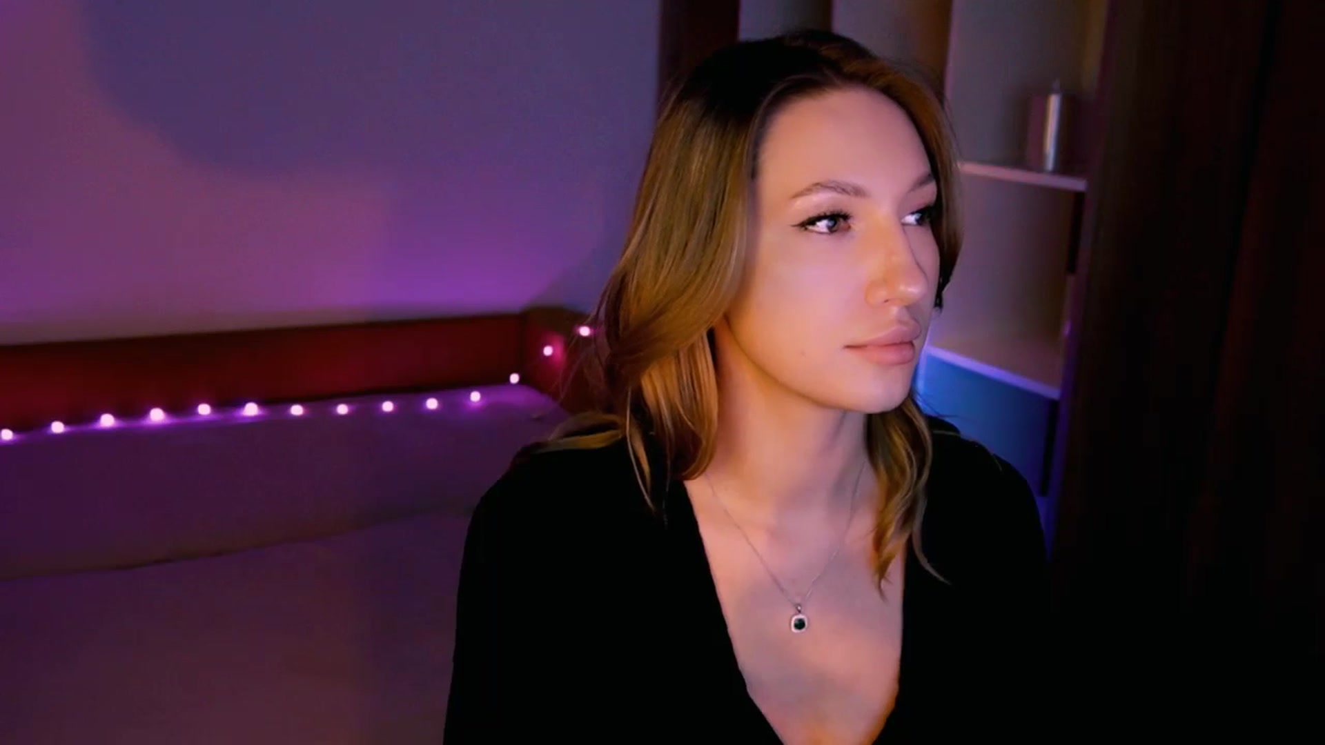 Gallery image thumbnail from LovelyGin's myfreecams stream on, 08/27/2025, 16:44 image 6 of 20