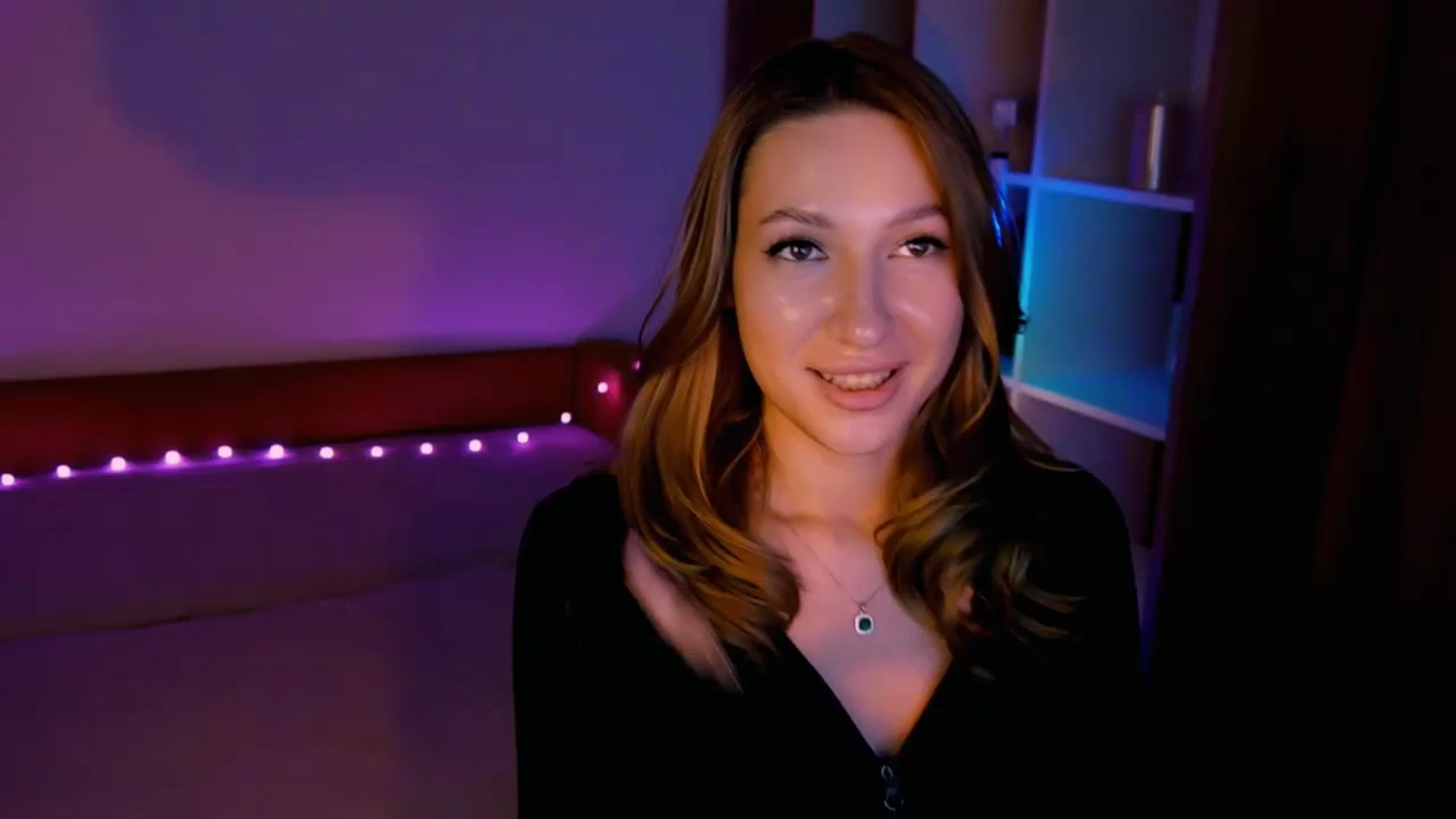 Gallery image thumbnail from LovelyGin's myfreecams stream on, 08/27/2025, 16:44 image 3 of 20