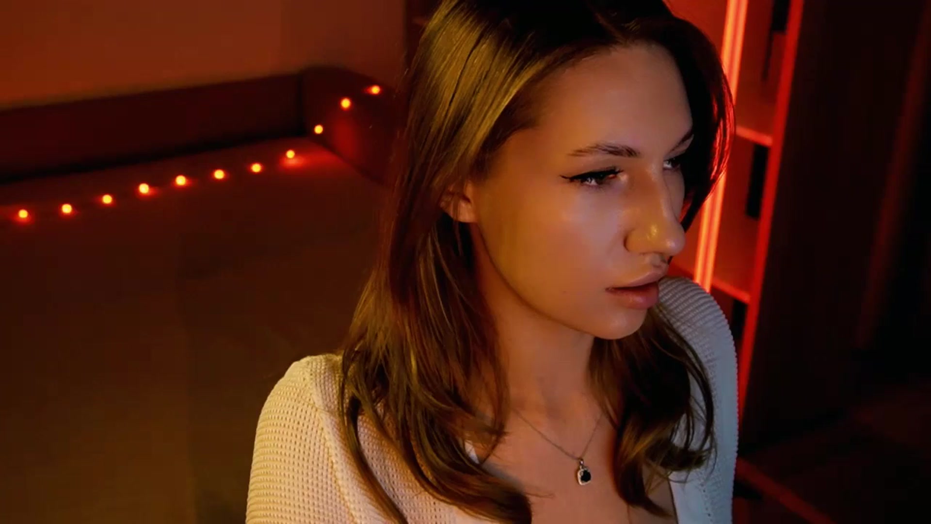 Gallery image thumbnail from LovelyGin's myfreecams stream on, 08/28/2025, 13:32 image 13 of 20