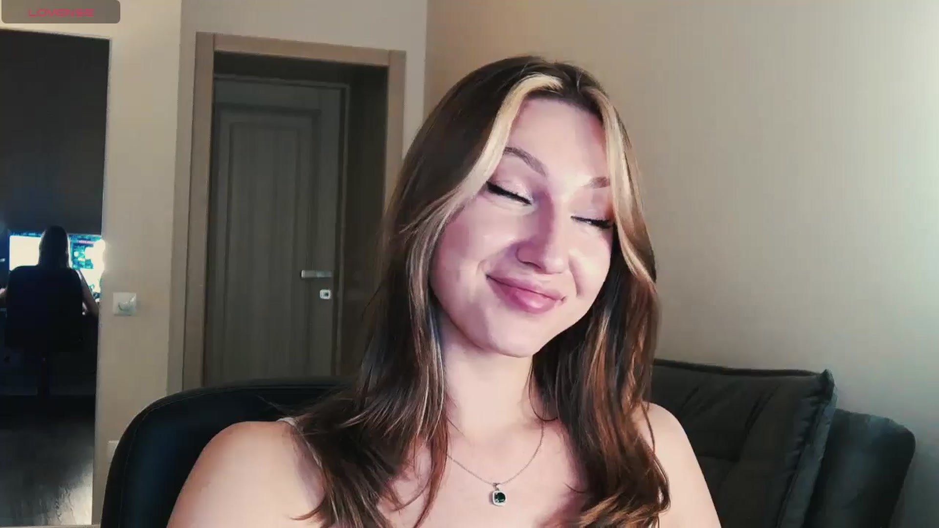 Gallery image thumbnail from LovelyGin's myfreecams stream on, 09/02/2025, 16:39 image 15 of 20