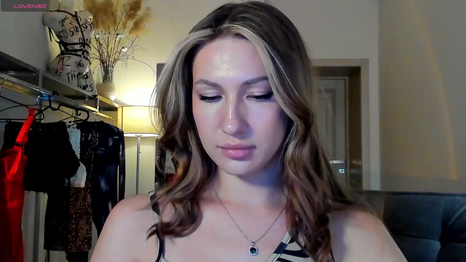Gallery image thumbnail from LovelyGin's myfreecams stream on, 09/09/2025, 13:45 image 15 of 20