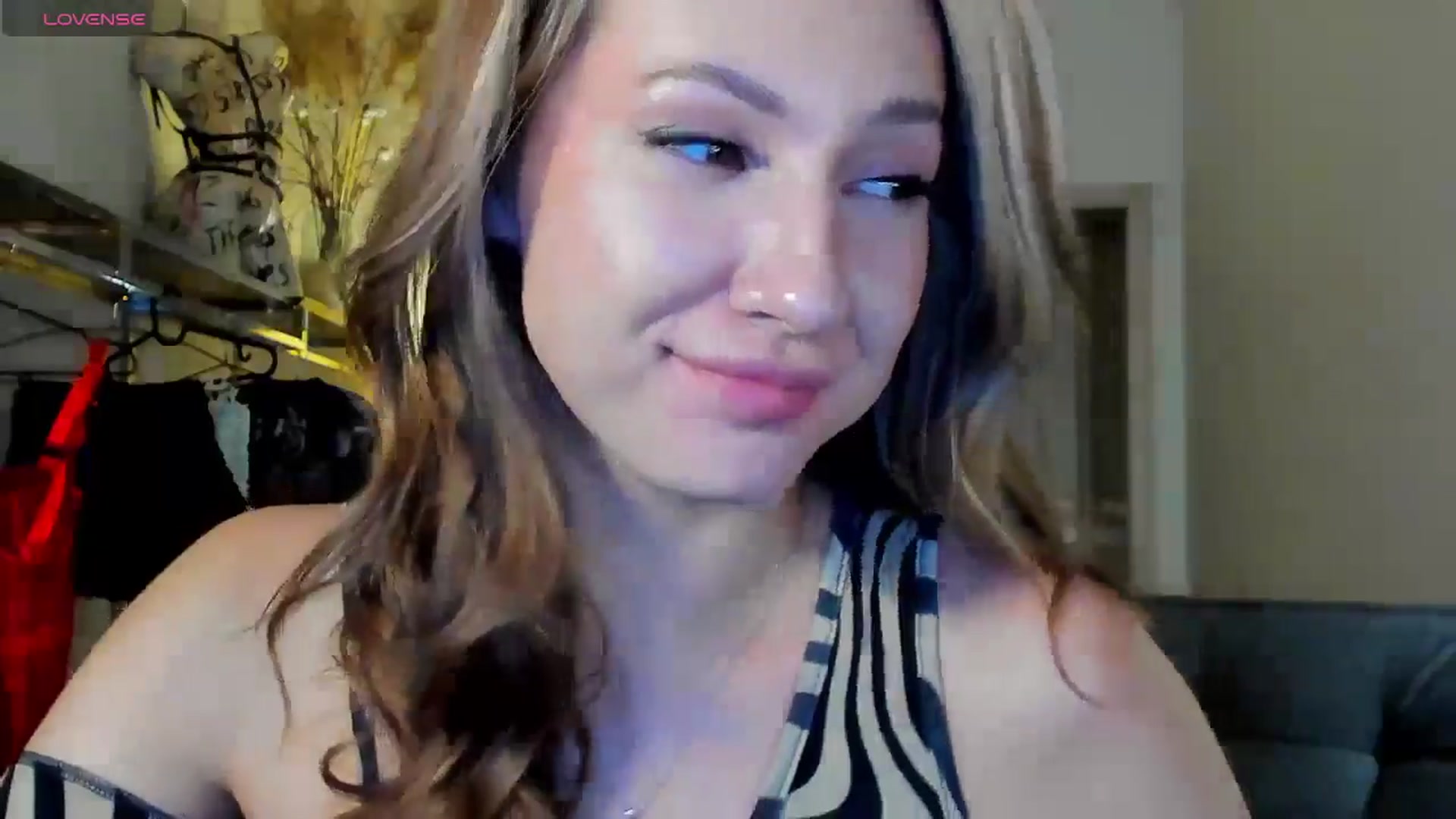 Gallery image thumbnail from LovelyGin's myfreecams stream on, 09/09/2025, 13:45 image 13 of 20