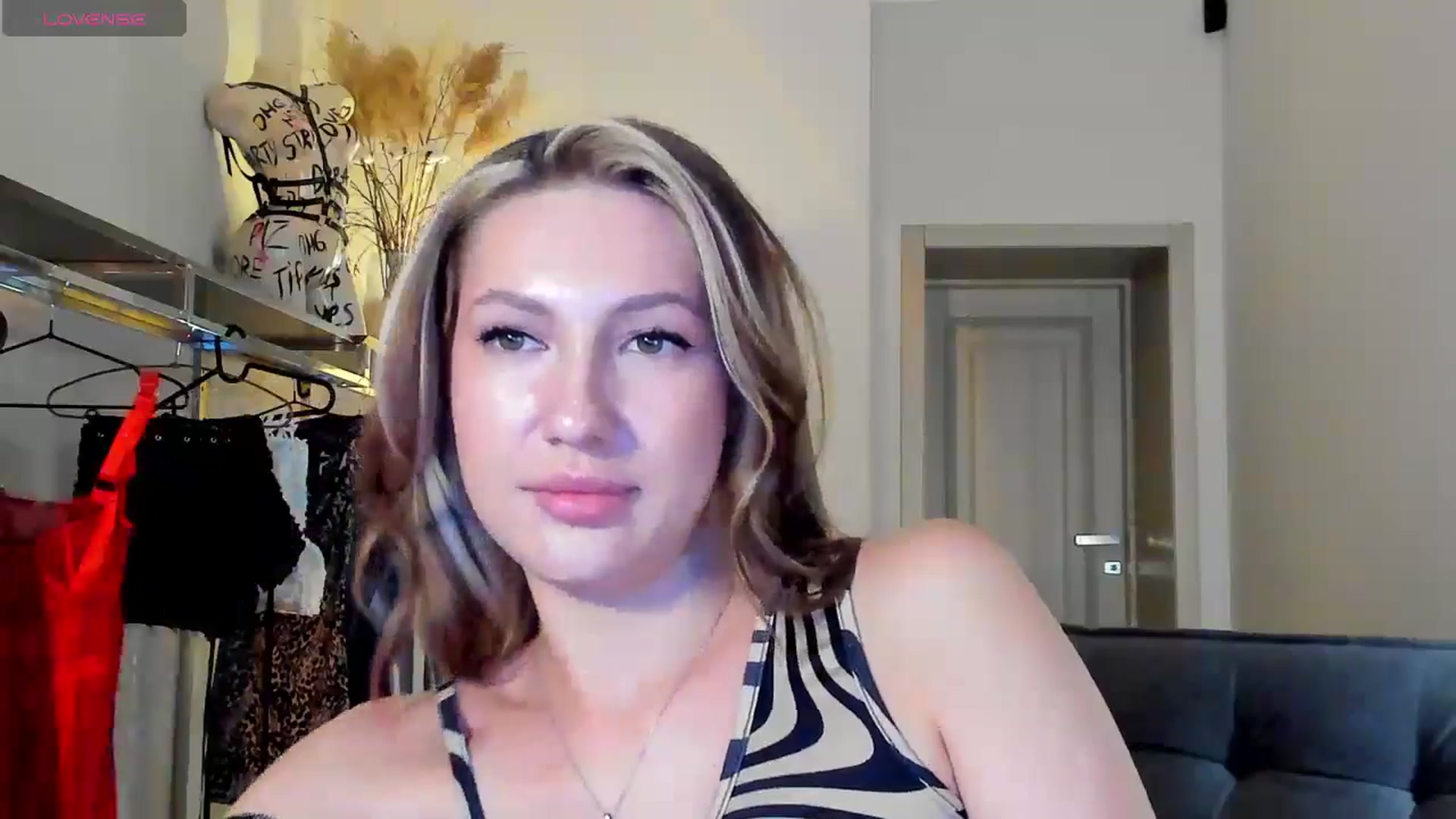 Gallery image thumbnail from LovelyGin's myfreecams stream on, 09/09/2025, 14:57 image 11 of 20