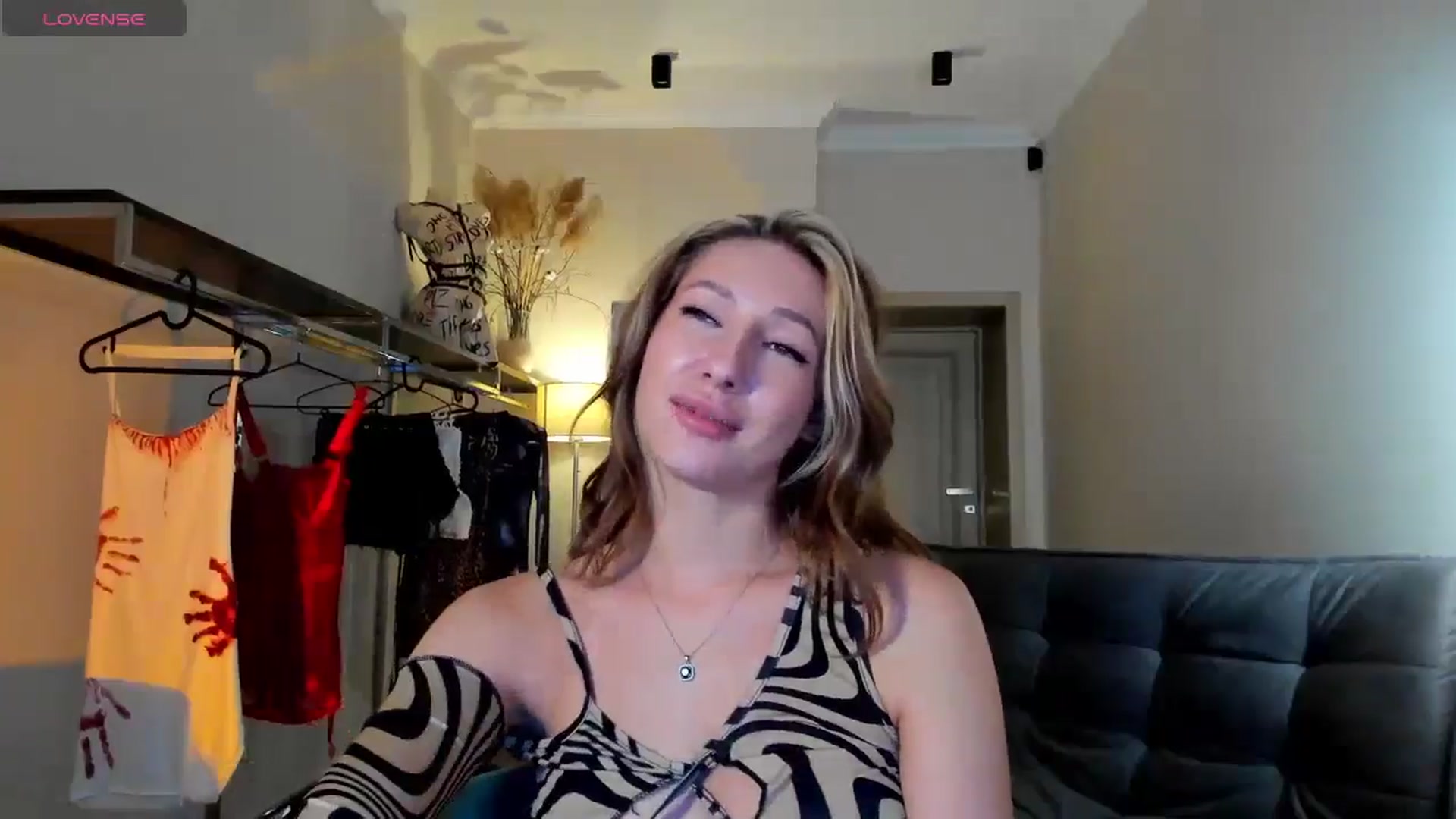 Gallery image thumbnail from LovelyGin's myfreecams stream on, 09/09/2025, 14:57 image 9 of 20
