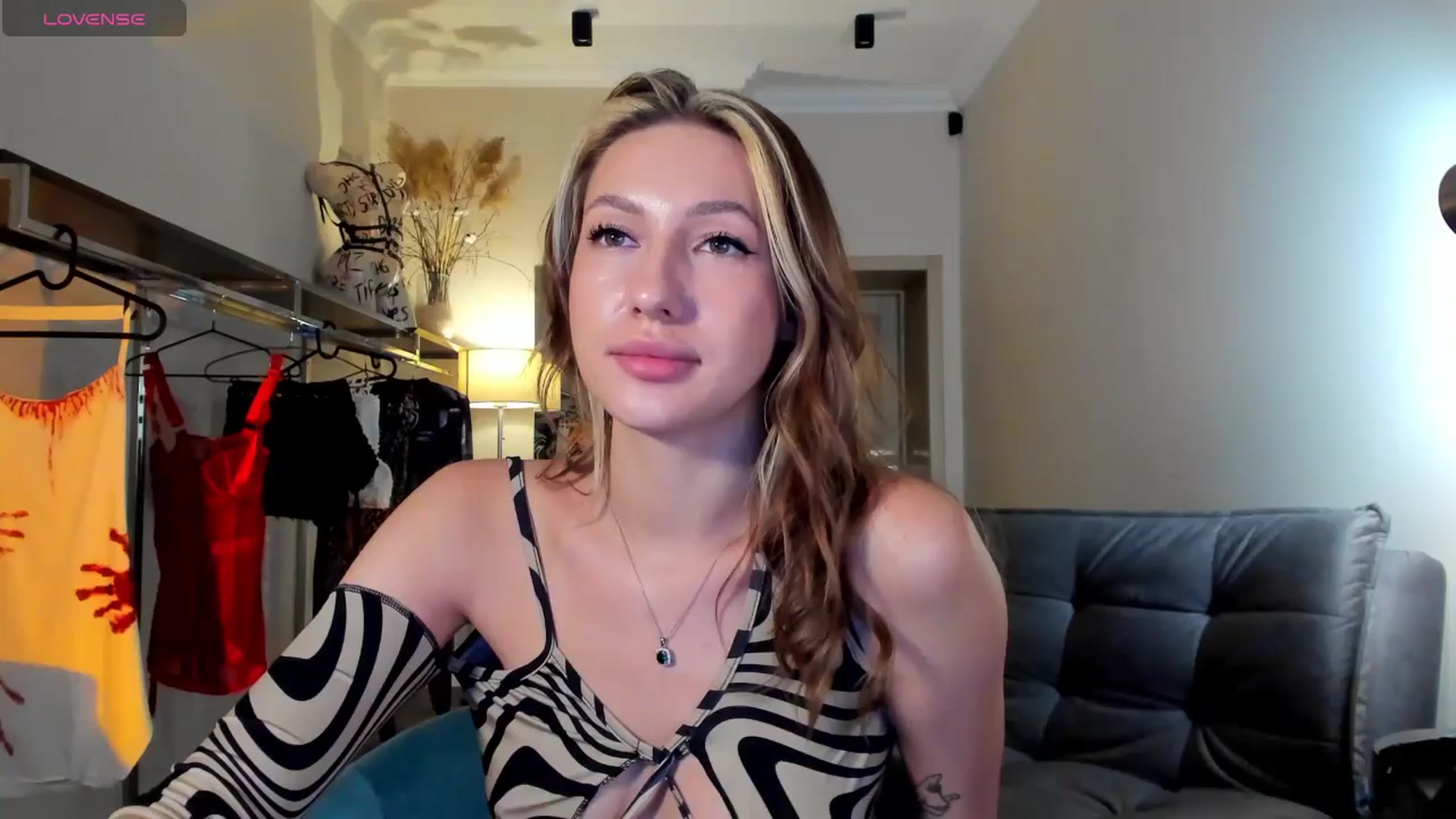 Gallery image thumbnail from LovelyGin's myfreecams stream on, 09/09/2025, 14:57 image 1 of 20