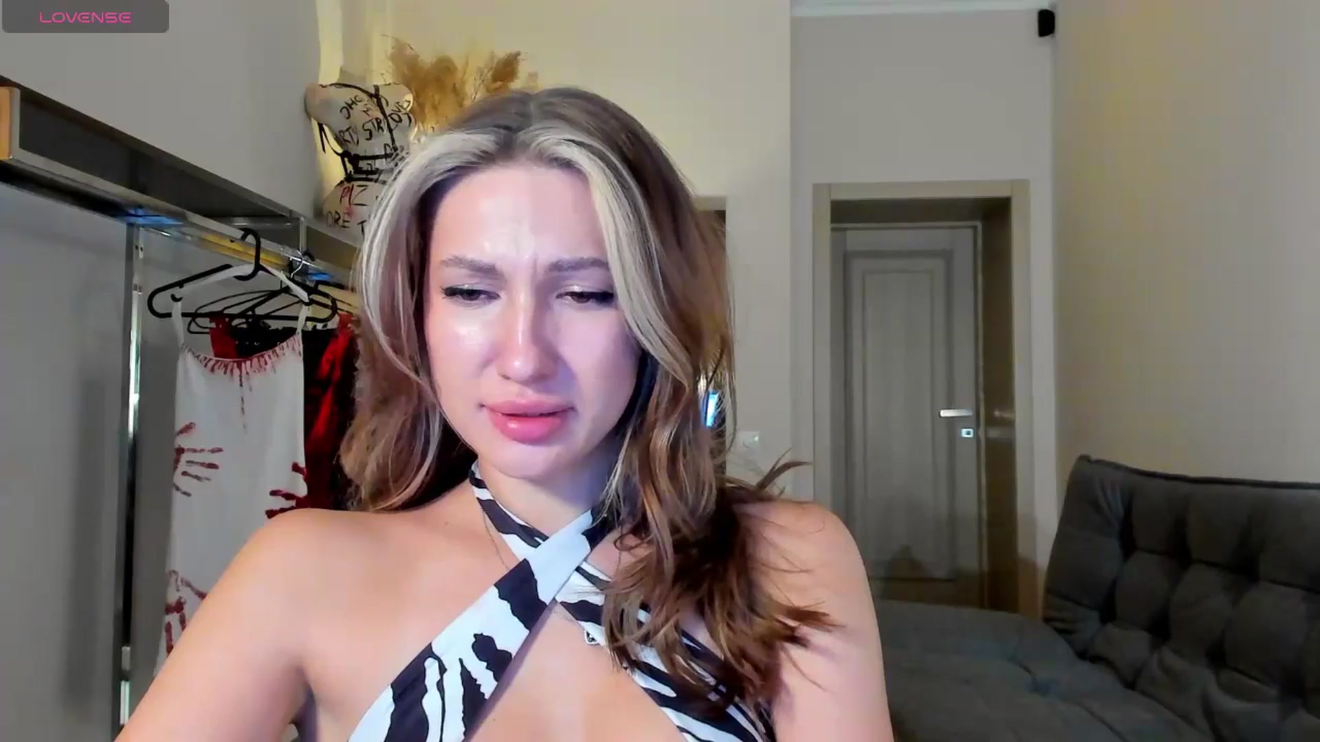 Gallery image thumbnail from LovelyGin's myfreecams stream on, 09/09/2025, 17:51 image 10 of 20