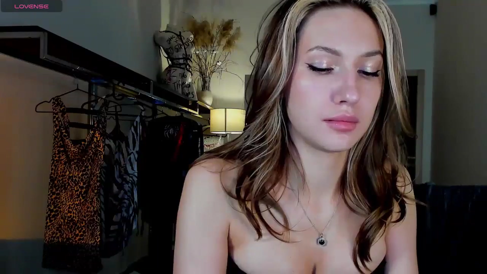 Gallery image thumbnail from LovelyGin's myfreecams stream on, 09/11/2025, 18:10 image 7 of 20