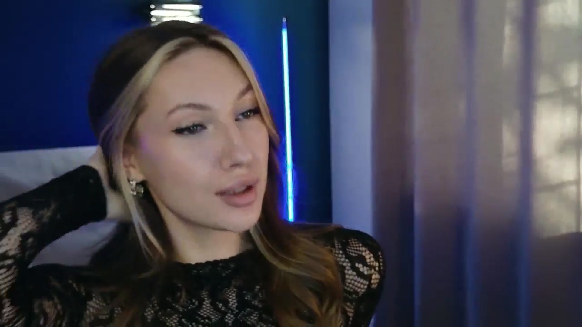 Gallery image thumbnail from LovelyGin's myfreecams stream on, 09/12/2025, 13:53 image 5 of 20