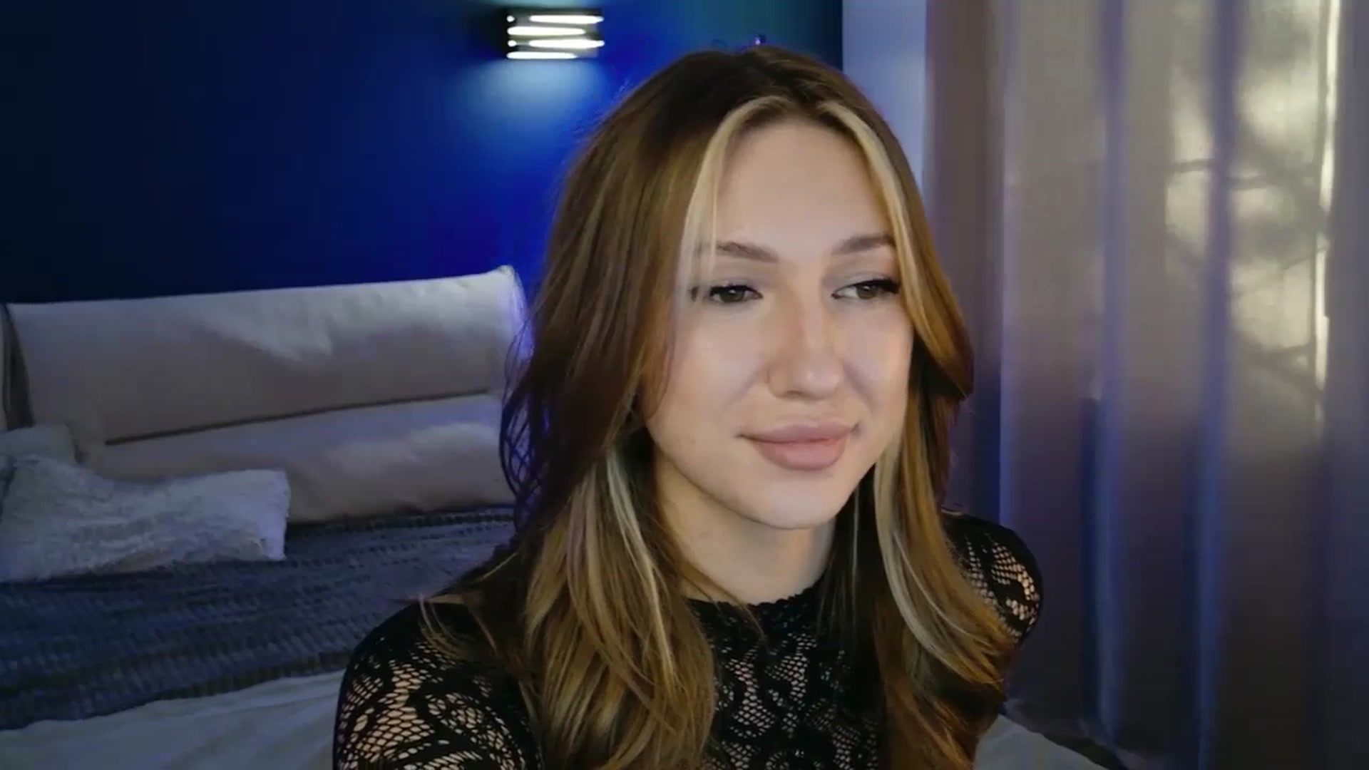 Gallery image thumbnail from LovelyGin's myfreecams stream on, 09/12/2025, 13:53 image 7 of 20