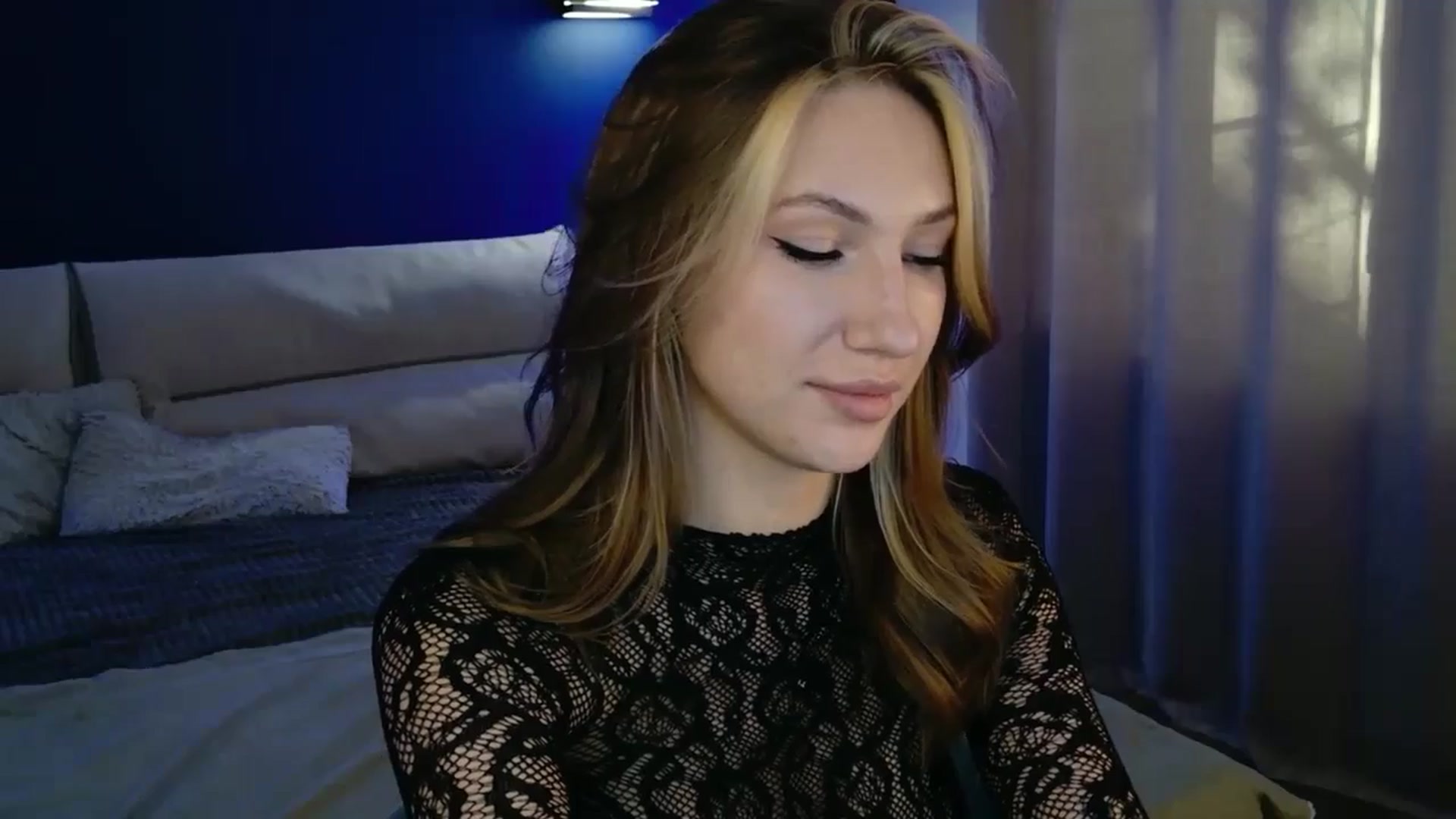 Gallery image thumbnail from LovelyGin's myfreecams stream on, 09/12/2025, 13:53 image 8 of 20