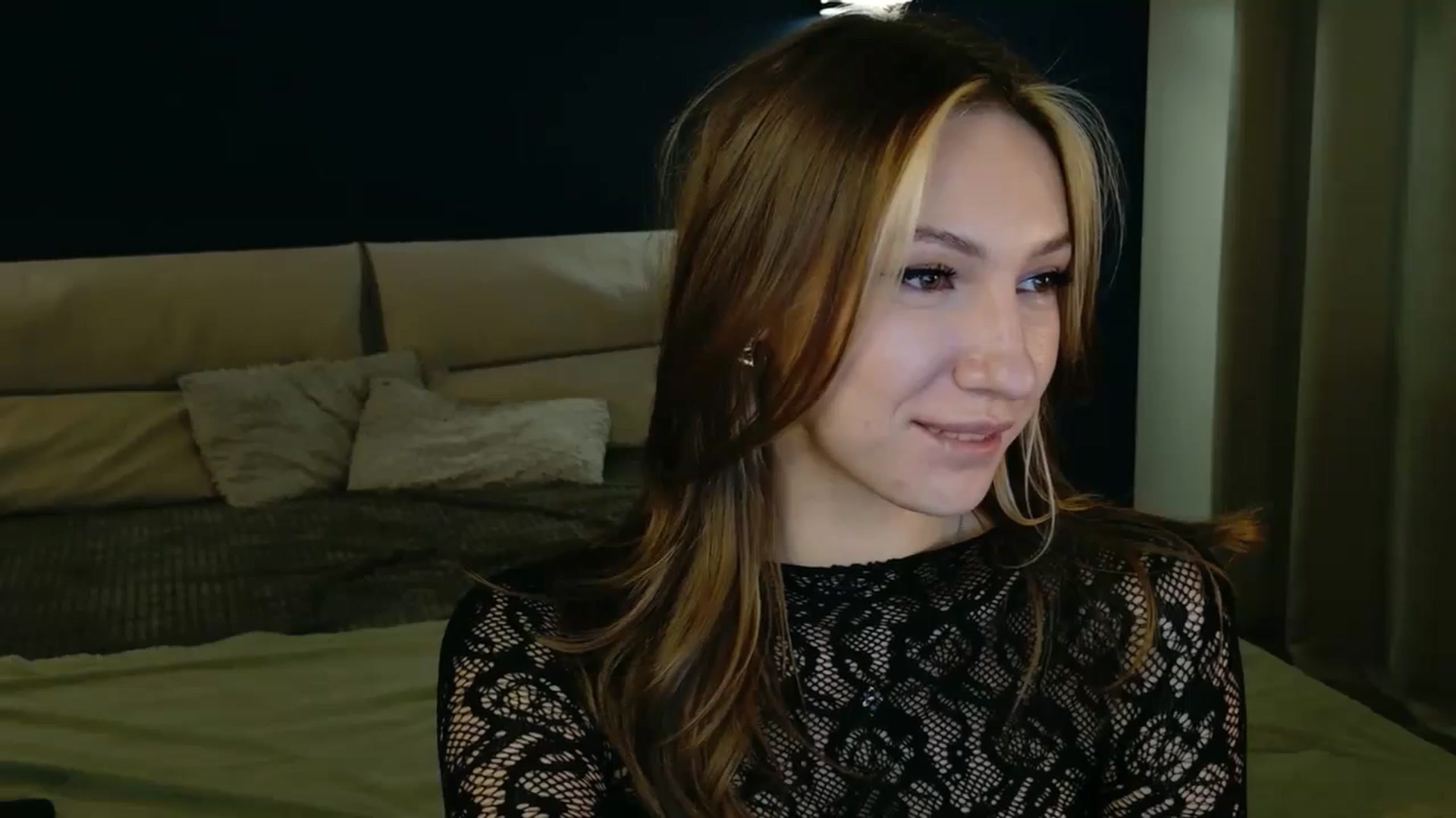 Gallery image thumbnail from LovelyGin's myfreecams stream on, 09/12/2025, 15:38 image 8 of 20