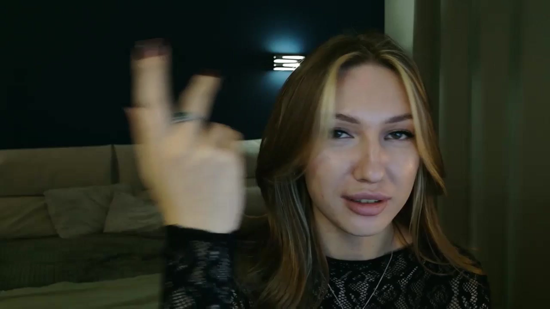 Gallery image thumbnail from LovelyGin's myfreecams stream on, 09/12/2025, 15:38 image 17 of 20