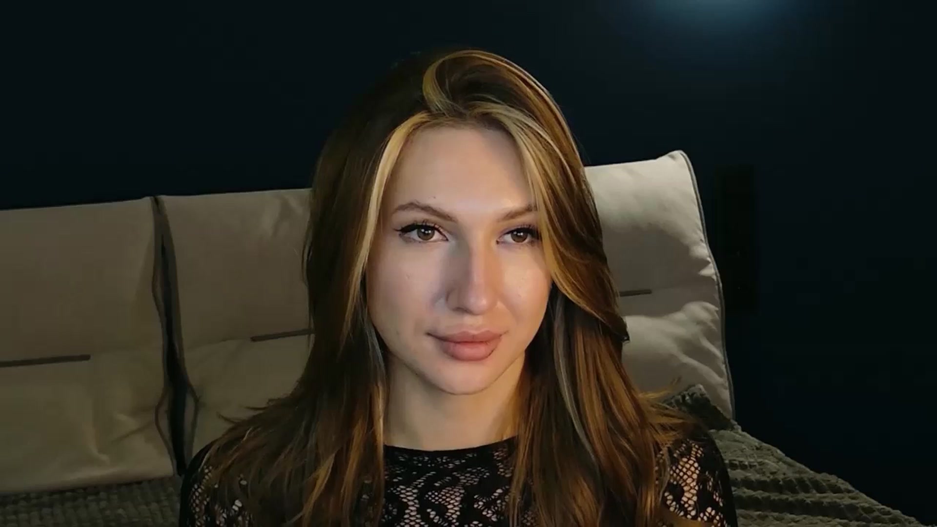Gallery image thumbnail from LovelyGin's myfreecams stream on, 09/12/2025, 17:58 image 19 of 20