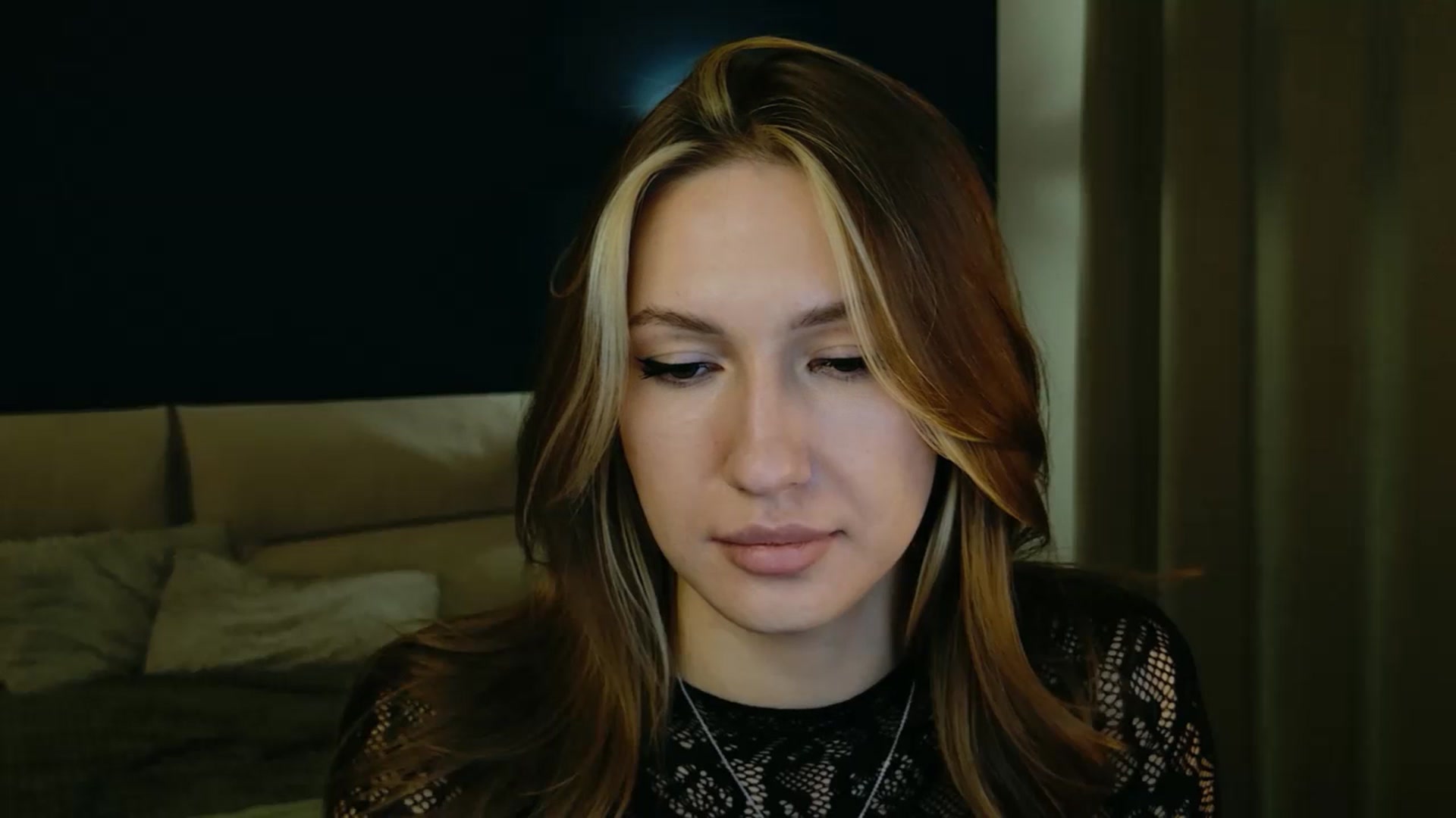 Gallery image thumbnail from LovelyGin's myfreecams stream on, 09/12/2025, 17:58 image 3 of 20