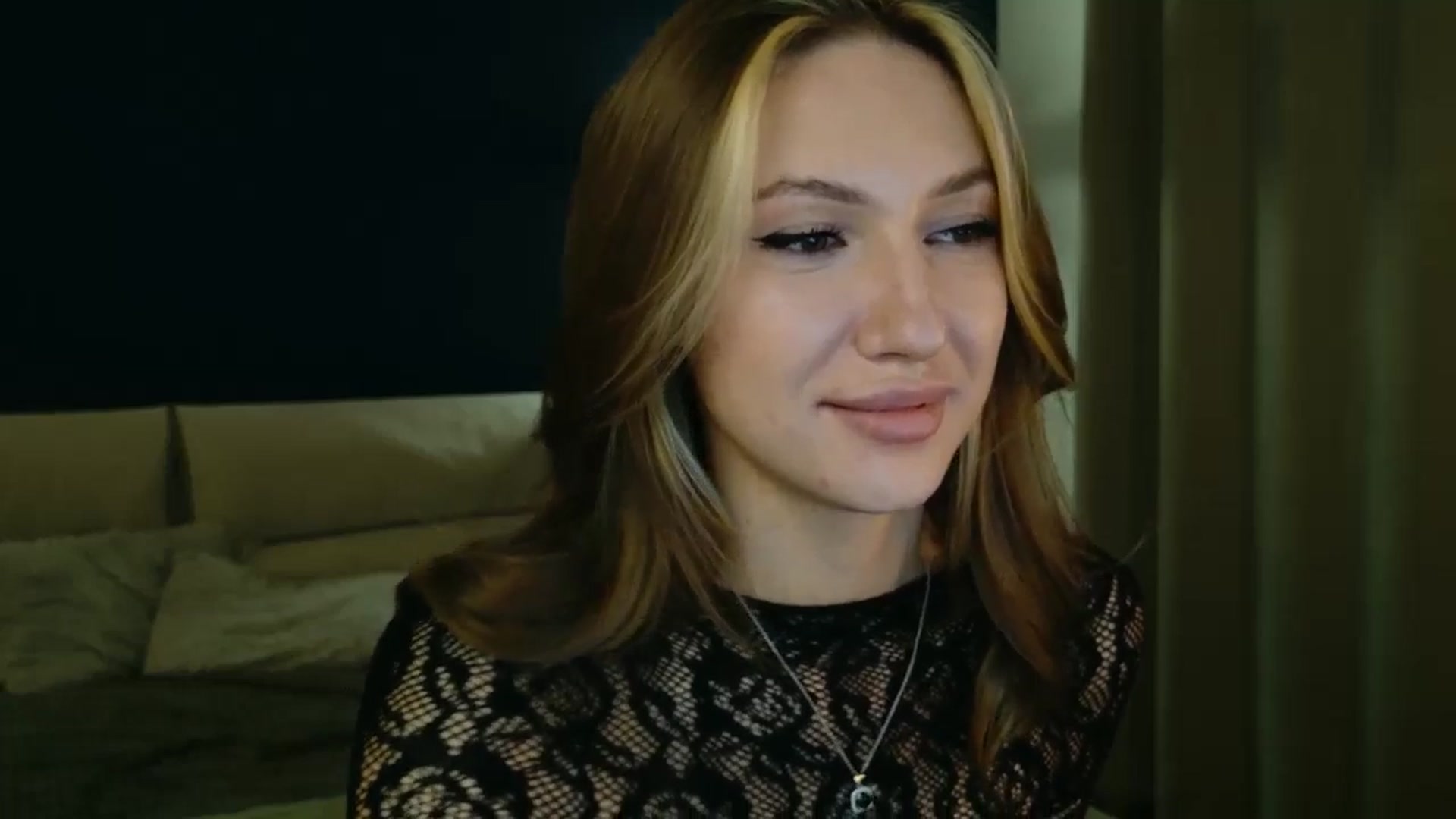 Gallery image thumbnail from LovelyGin's myfreecams stream on, 09/12/2025, 17:58 image 4 of 20