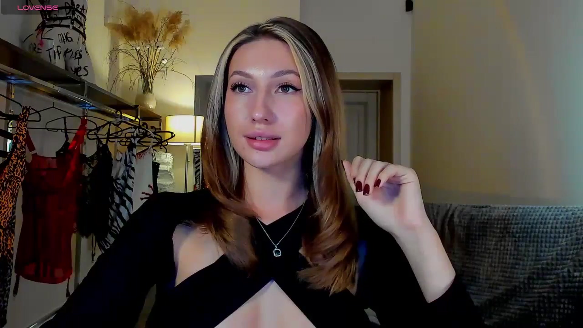 Gallery image thumbnail from LovelyGin's myfreecams stream on, 09/16/2025, 15:48 image 10 of 20