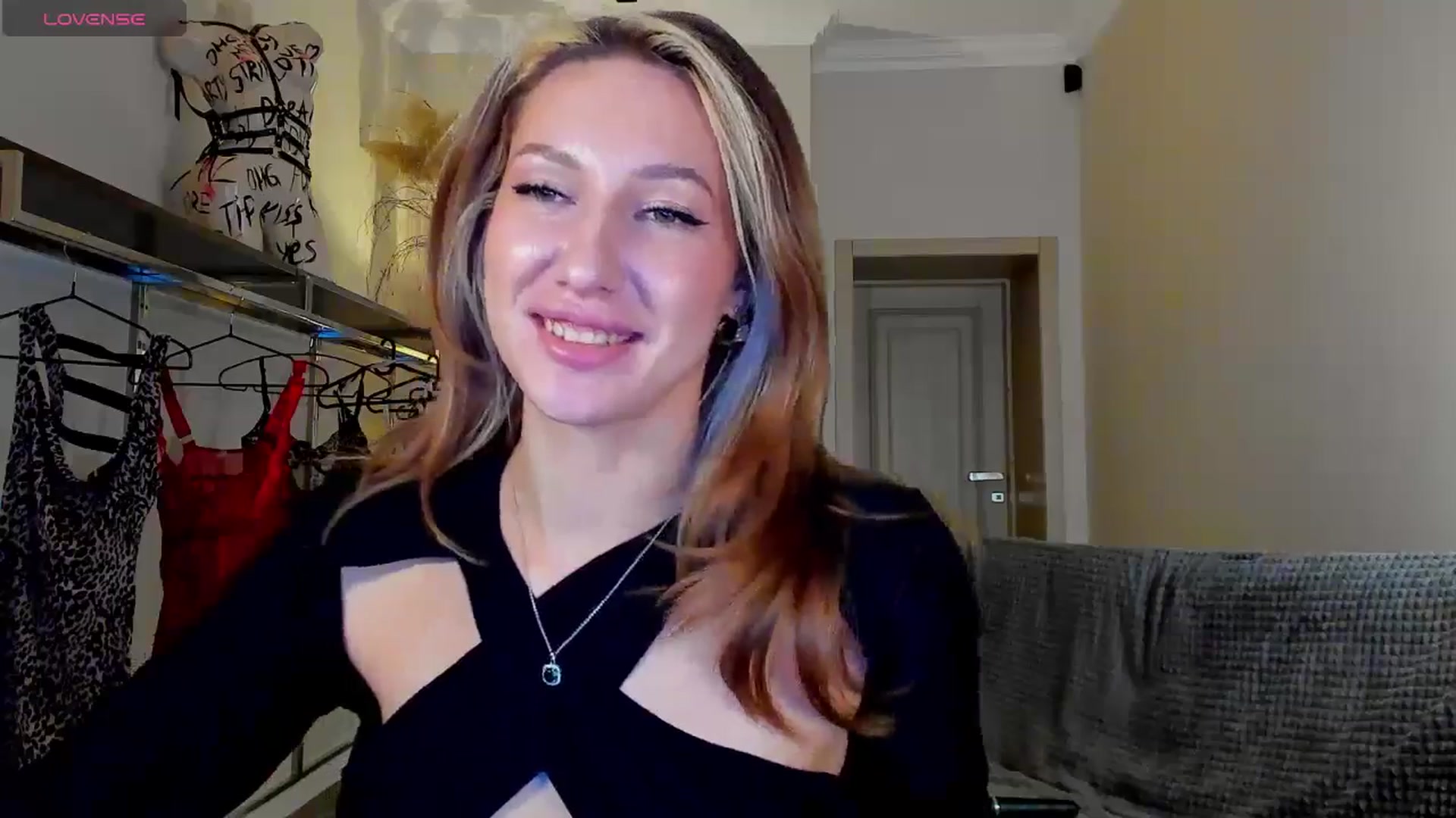 Gallery image thumbnail from LovelyGin's myfreecams stream on, 09/16/2025, 15:48 image 14 of 20