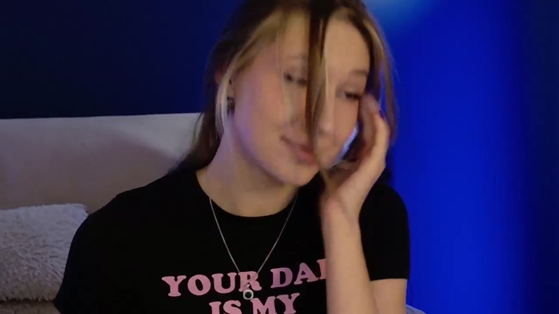 Gallery image thumbnail from LovelyGin's myfreecams stream on, 09/17/2025, 14:26 image 9 of 20