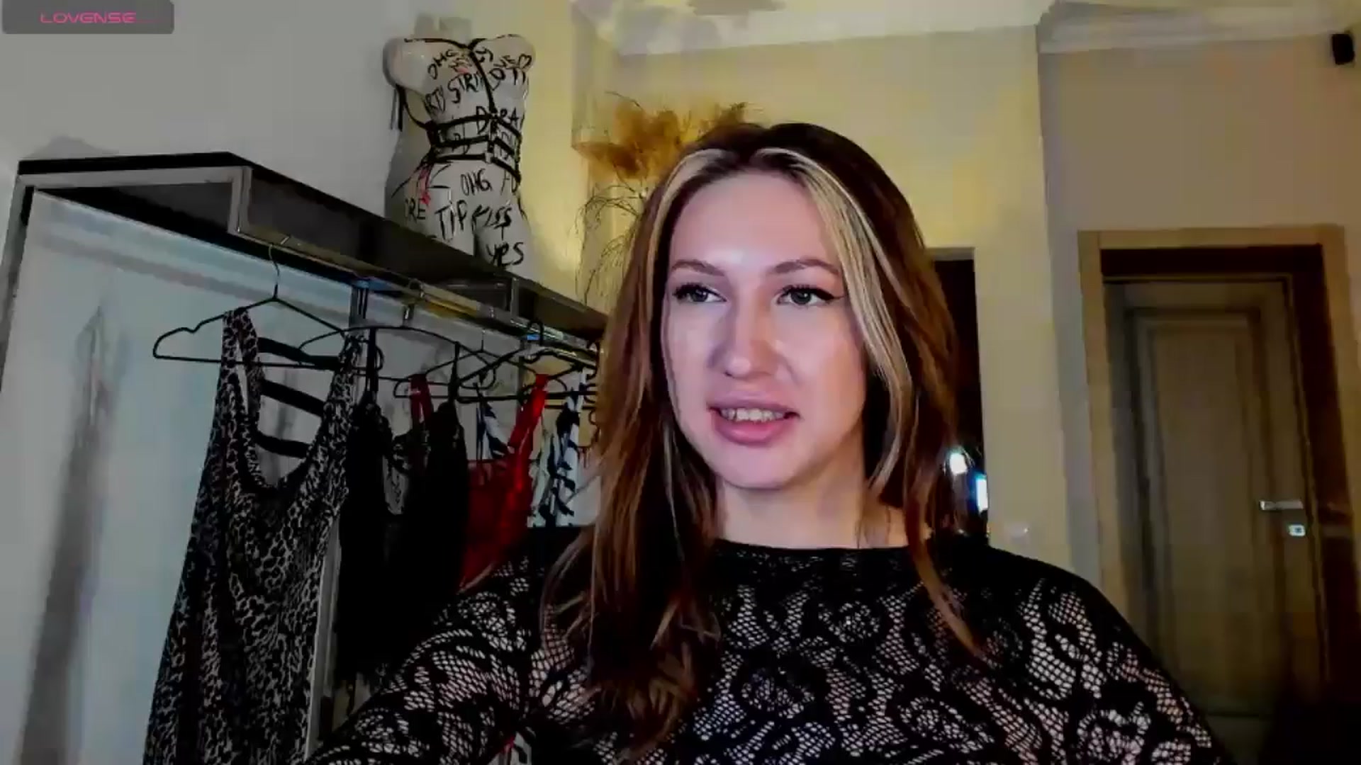 Gallery image thumbnail from LovelyGin's myfreecams stream on, 09/18/2025, 16:14 image 16 of 20