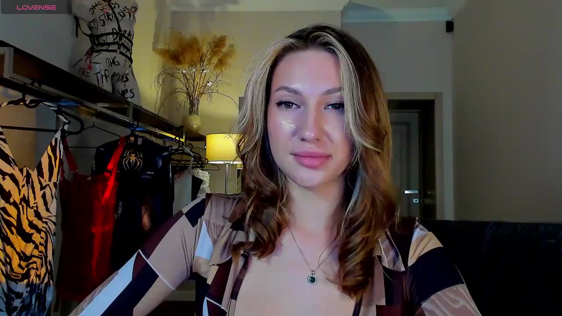 Gallery image thumbnail from LovelyGin's myfreecams stream on, 09/22/2025, 15:39 image 4 of 20