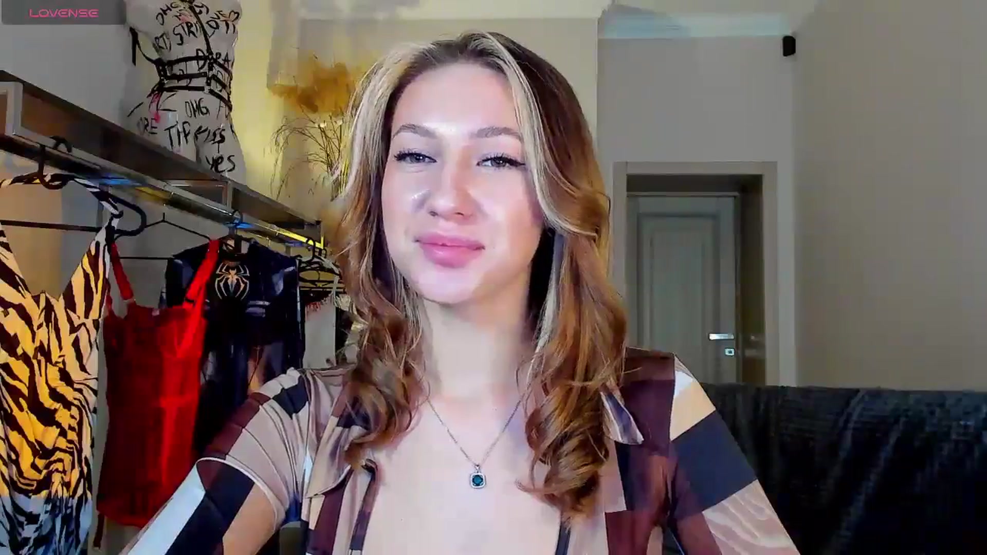 Gallery image thumbnail from LovelyGin's myfreecams stream on, 09/22/2025, 15:39 image 3 of 20