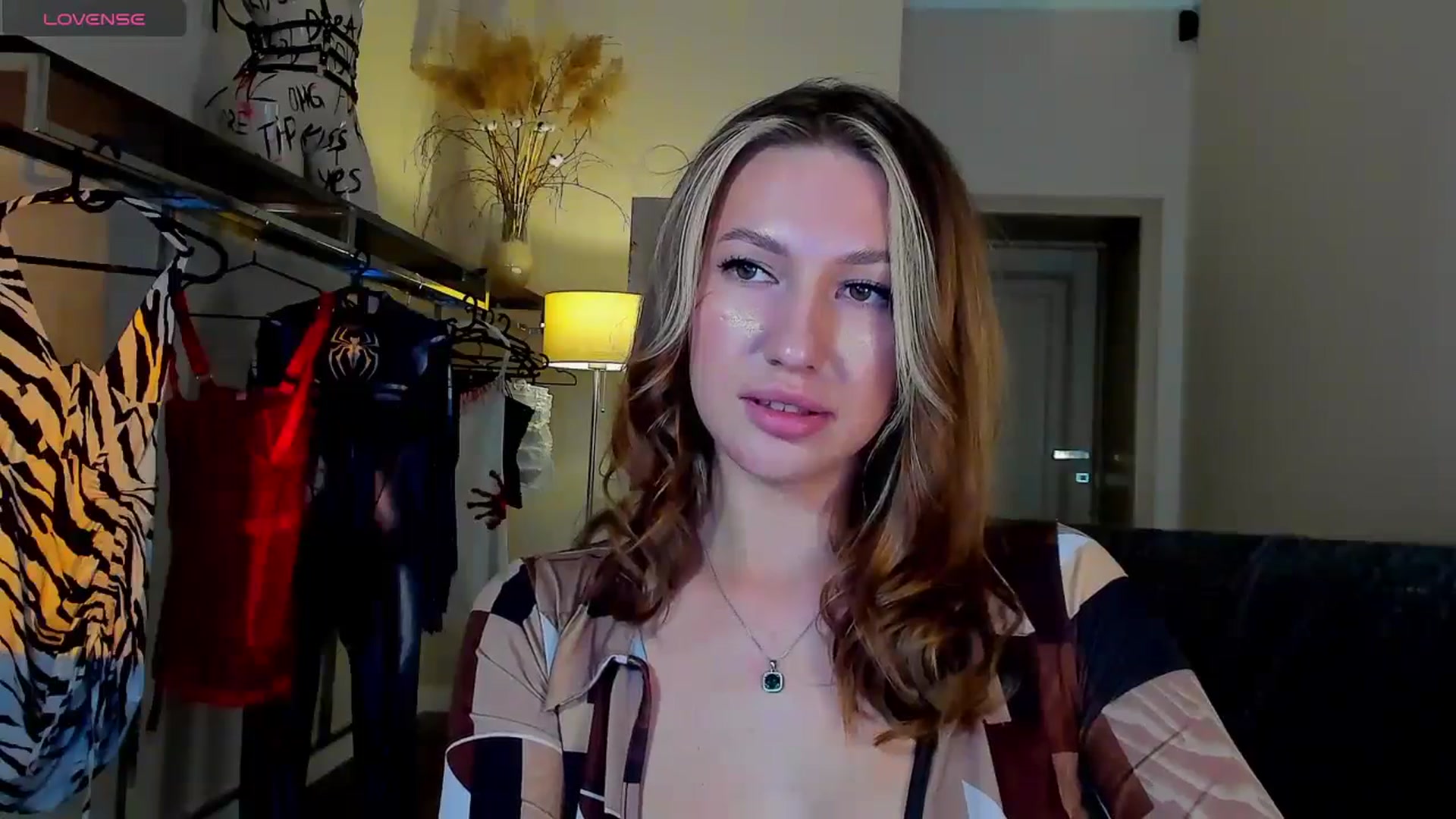 Gallery image thumbnail from LovelyGin's myfreecams stream on, 09/22/2025, 15:39 image 14 of 20