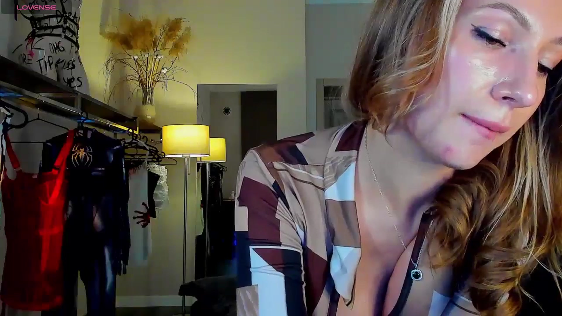 Gallery image thumbnail from LovelyGin's myfreecams stream on, 09/22/2025, 16:00 image 7 of 20