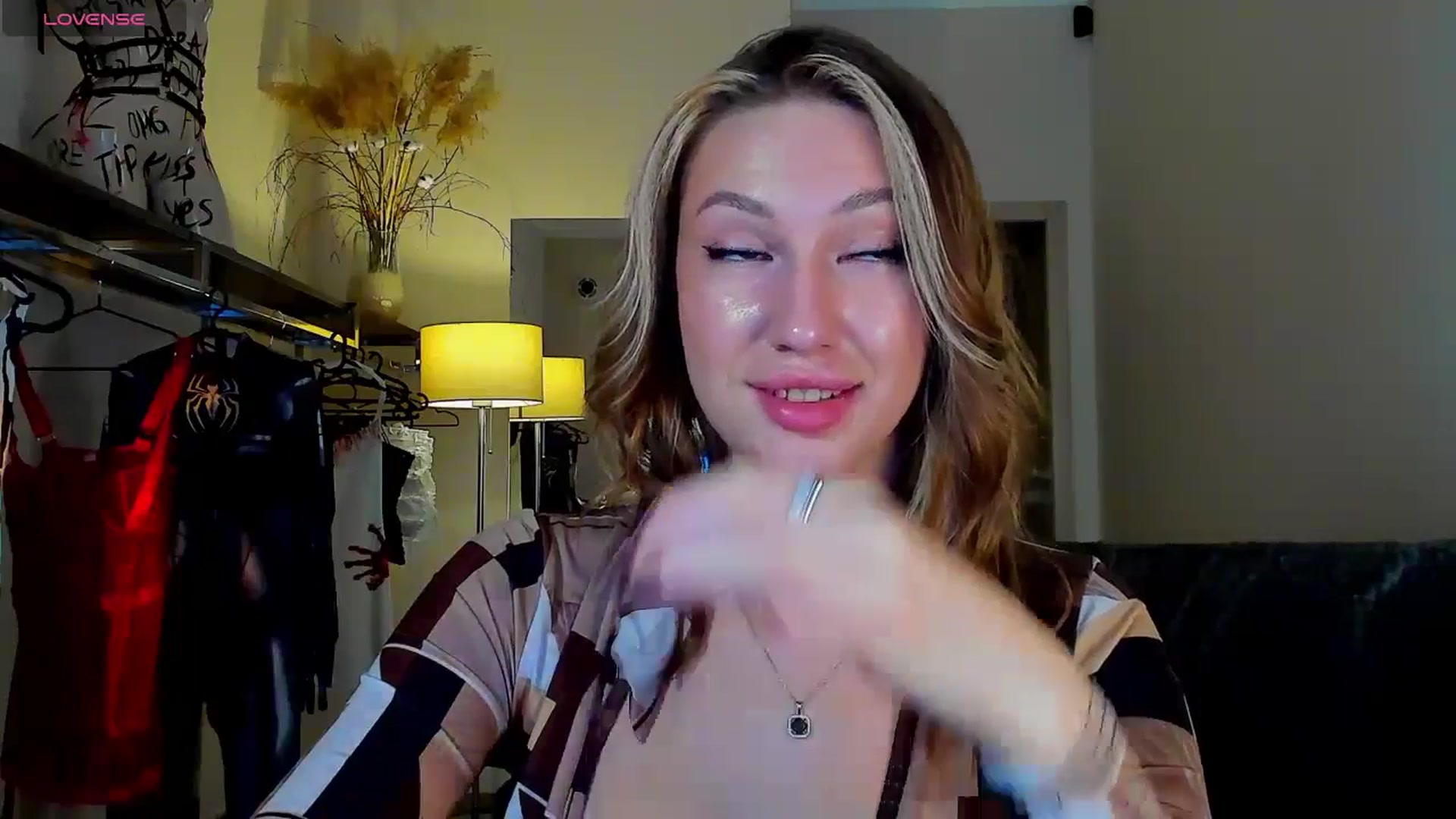 Gallery image thumbnail from LovelyGin's myfreecams stream on, 09/22/2025, 16:55 image 2 of 20