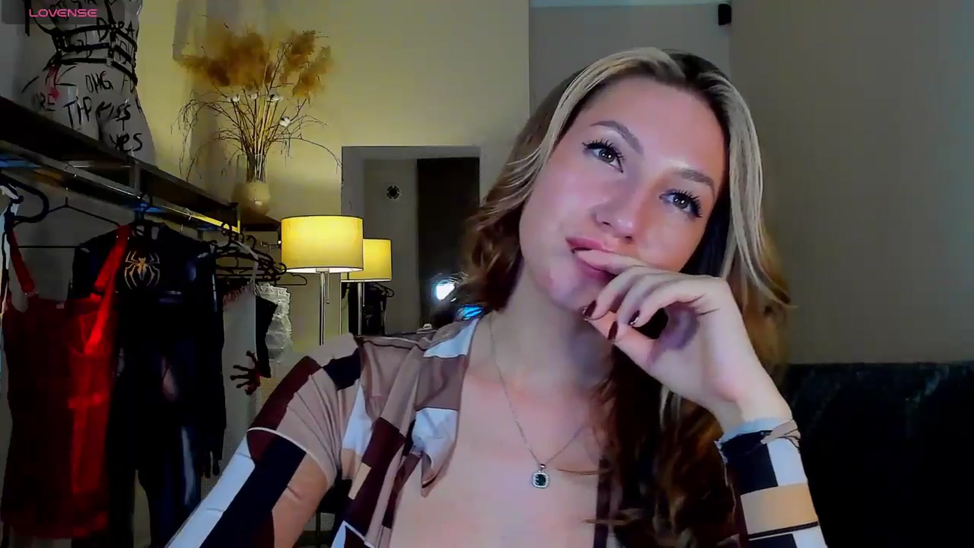 Gallery image thumbnail from LovelyGin's myfreecams stream on, 09/22/2025, 16:55 image 6 of 20
