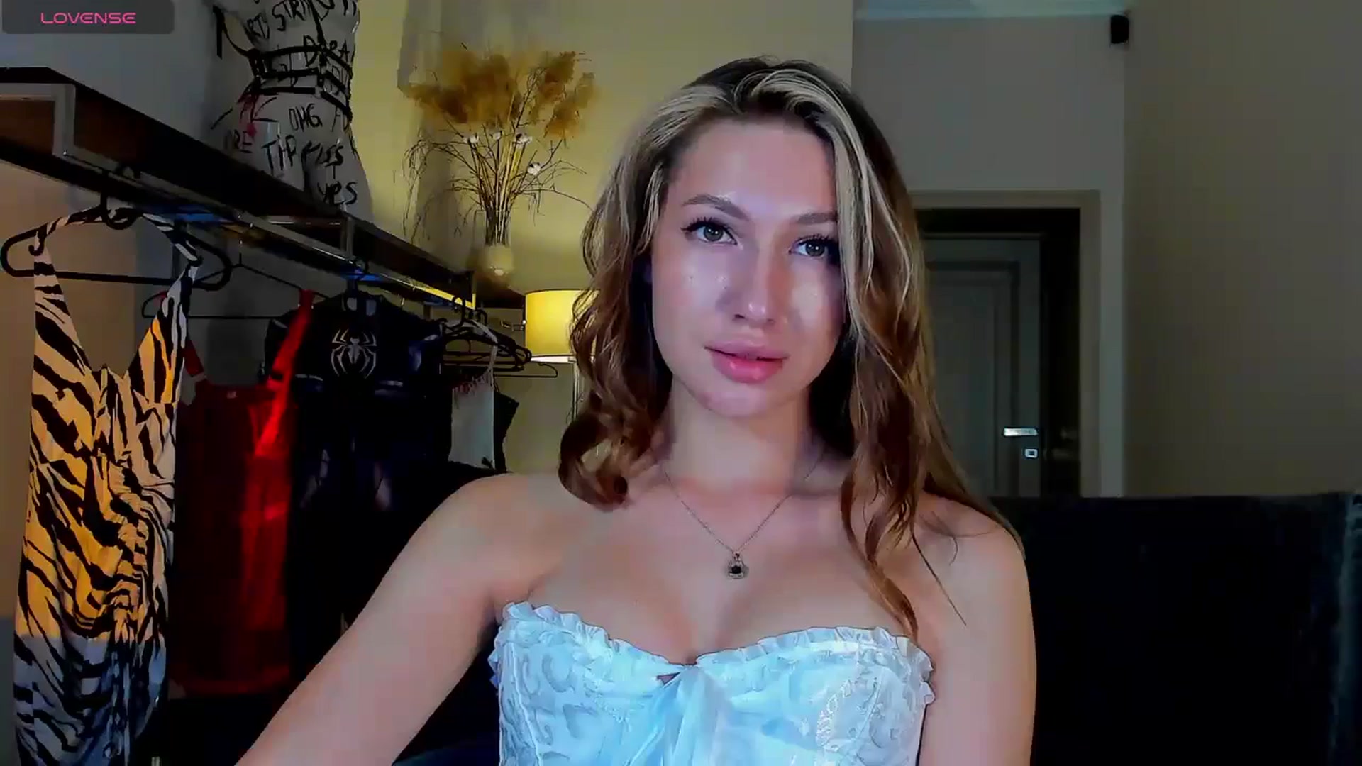 Gallery image thumbnail from LovelyGin's myfreecams stream on, 09/22/2025, 18:36 image 19 of 20