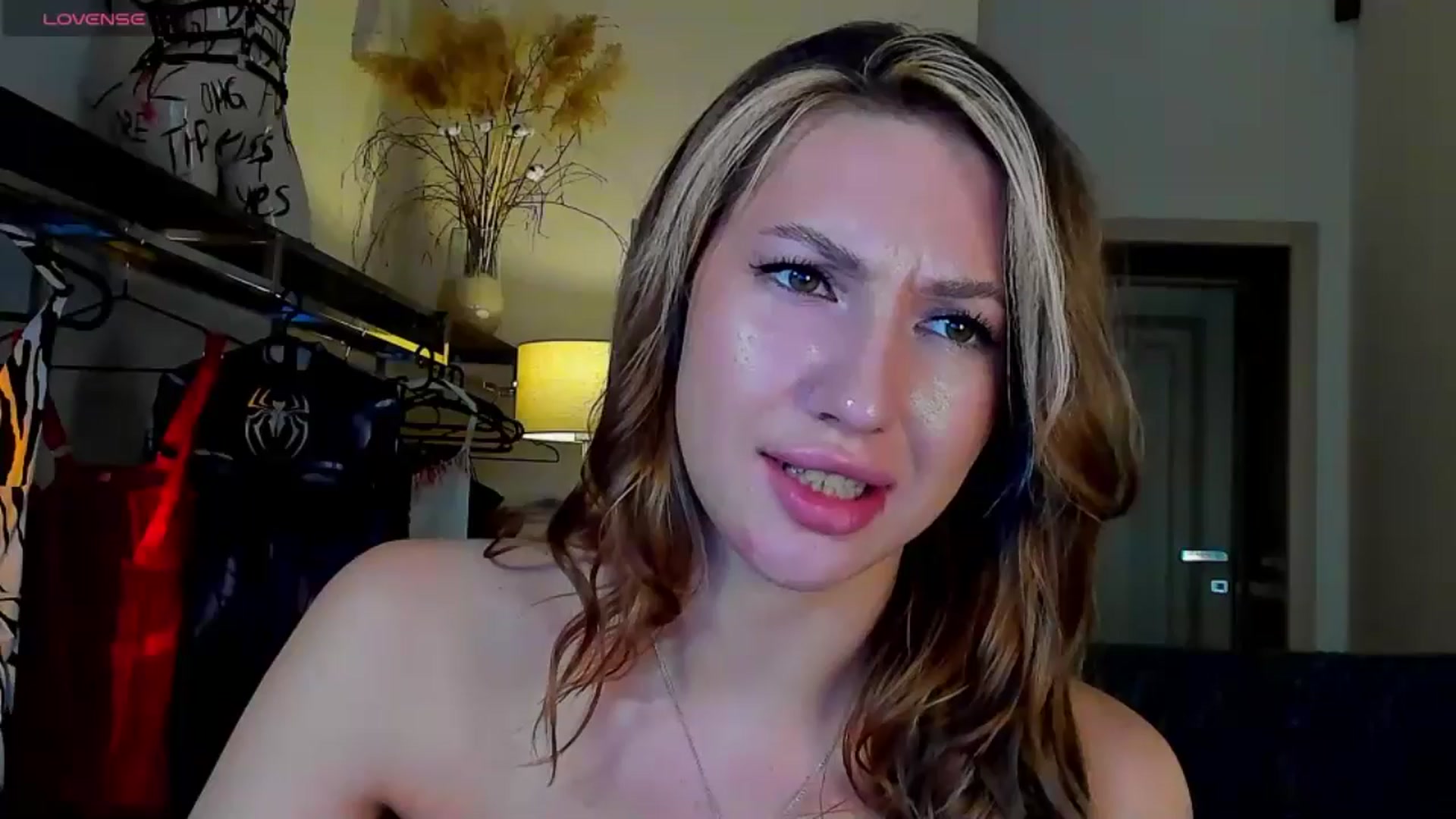 Gallery image thumbnail from LovelyGin's myfreecams stream on, 09/22/2025, 19:20 image 1 of 20