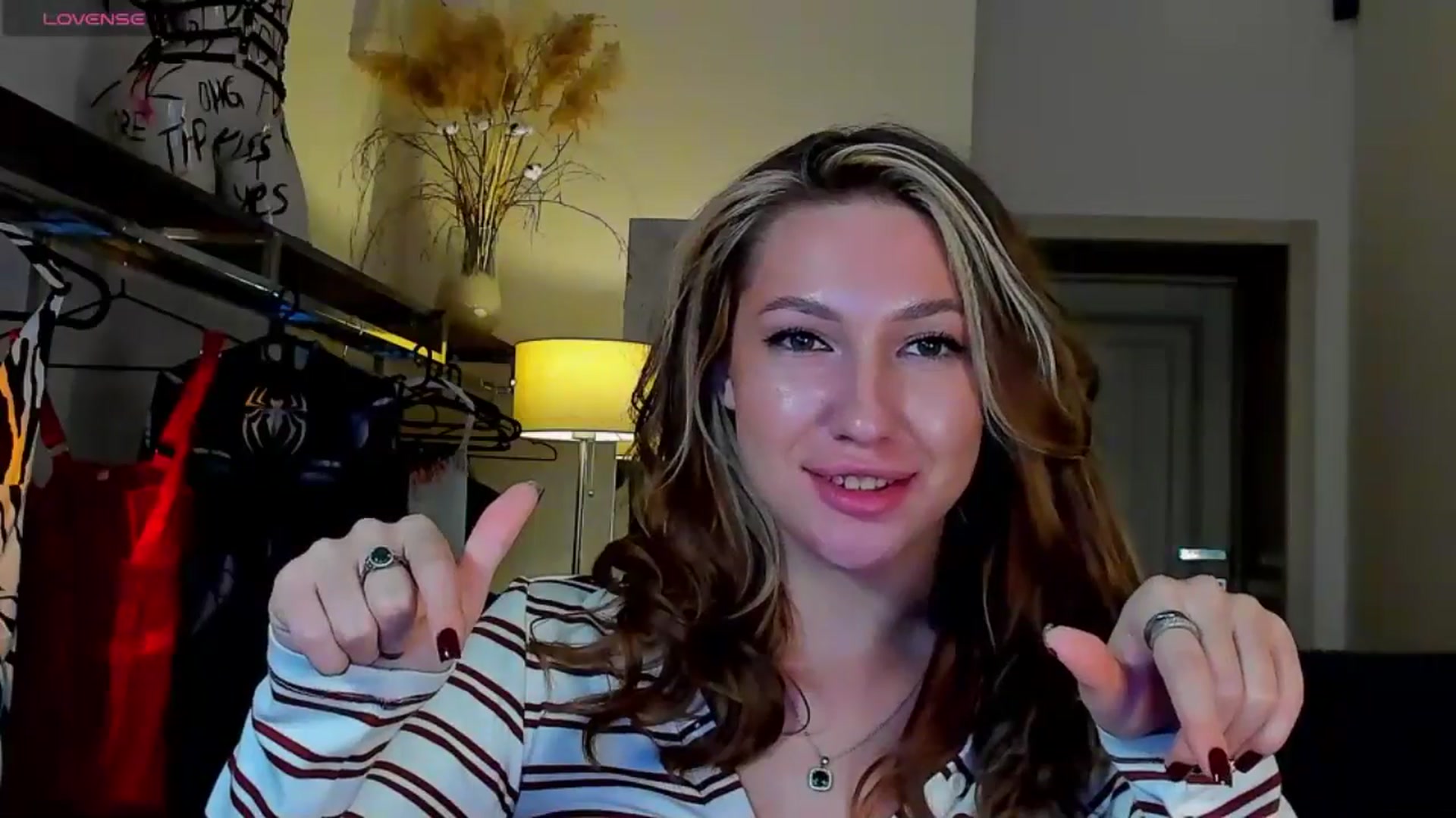 Gallery image thumbnail from LovelyGin's myfreecams stream on, 09/22/2025, 19:20 image 14 of 20