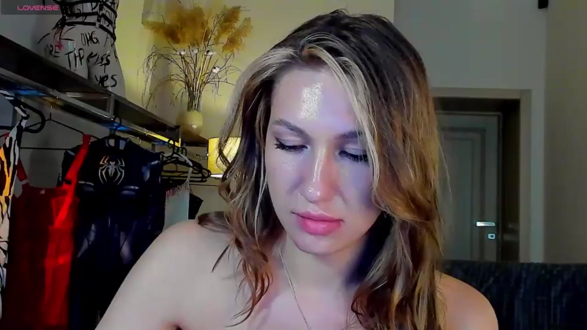 Gallery image thumbnail from LovelyGin's myfreecams stream on, 09/22/2025, 19:20 image 3 of 20