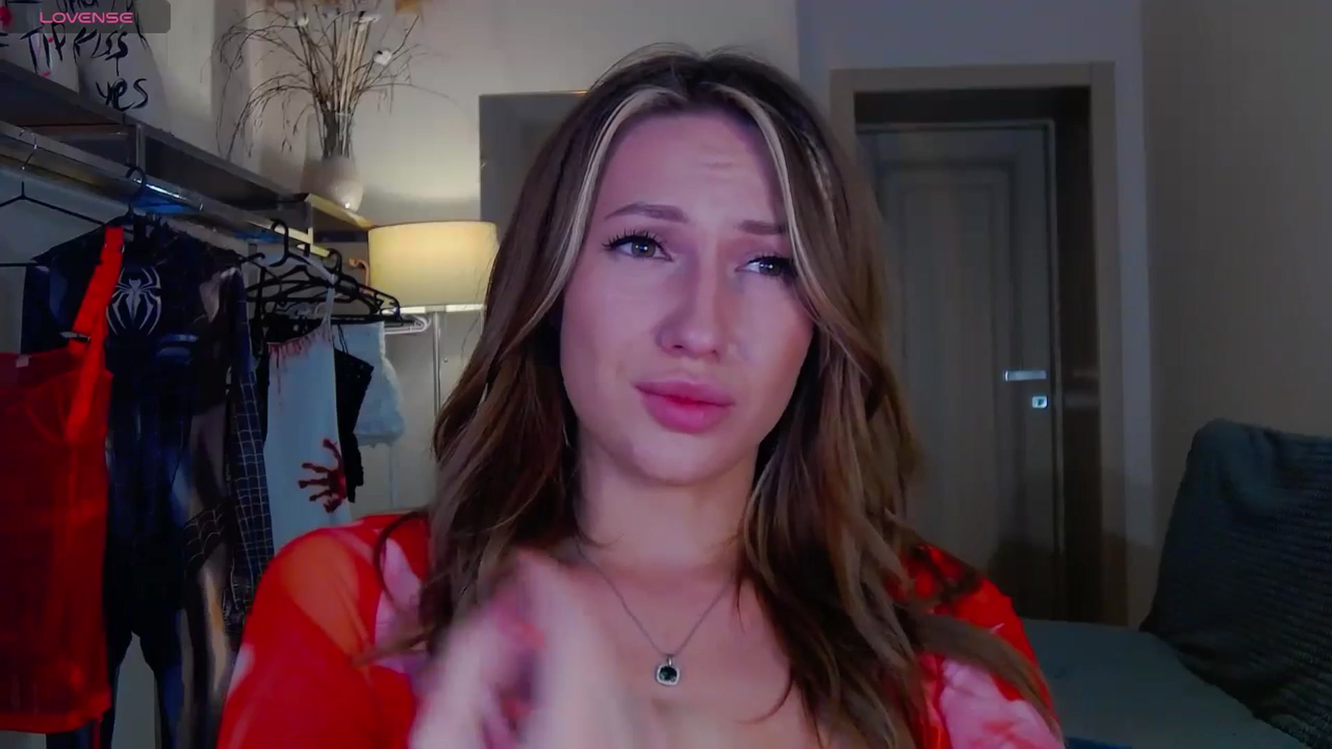Gallery image thumbnail from LovelyGin's myfreecams stream on, 09/24/2025, 18:00 image 4 of 20