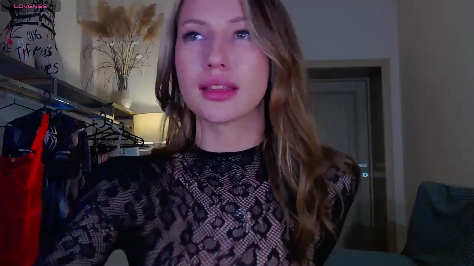 Gallery image thumbnail from LovelyGin's myfreecams stream on, 09/24/2025, 18:00 image 13 of 20