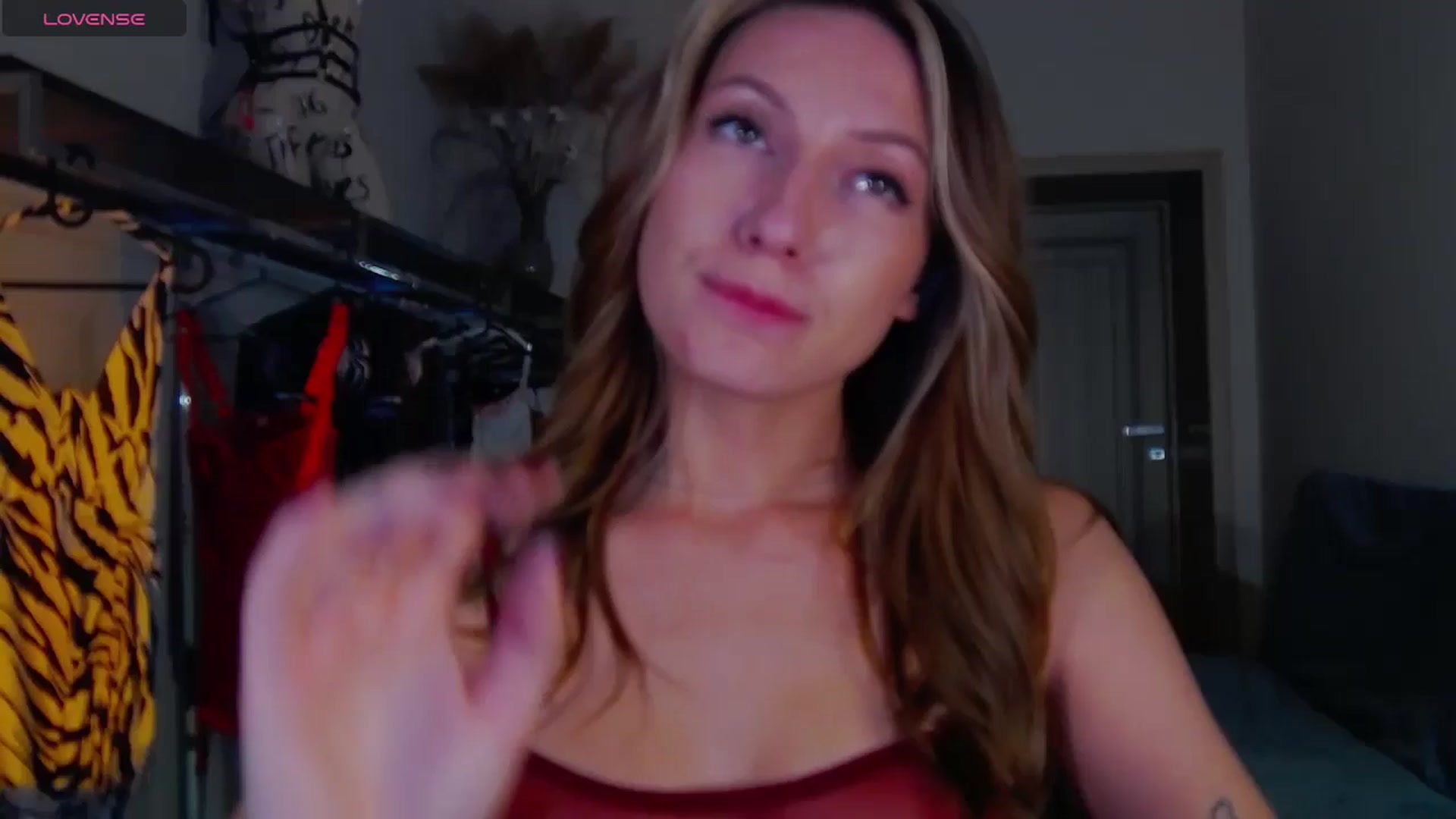 Gallery image thumbnail from LovelyGin's myfreecams stream on, 09/24/2025, 19:04 image 1 of 20