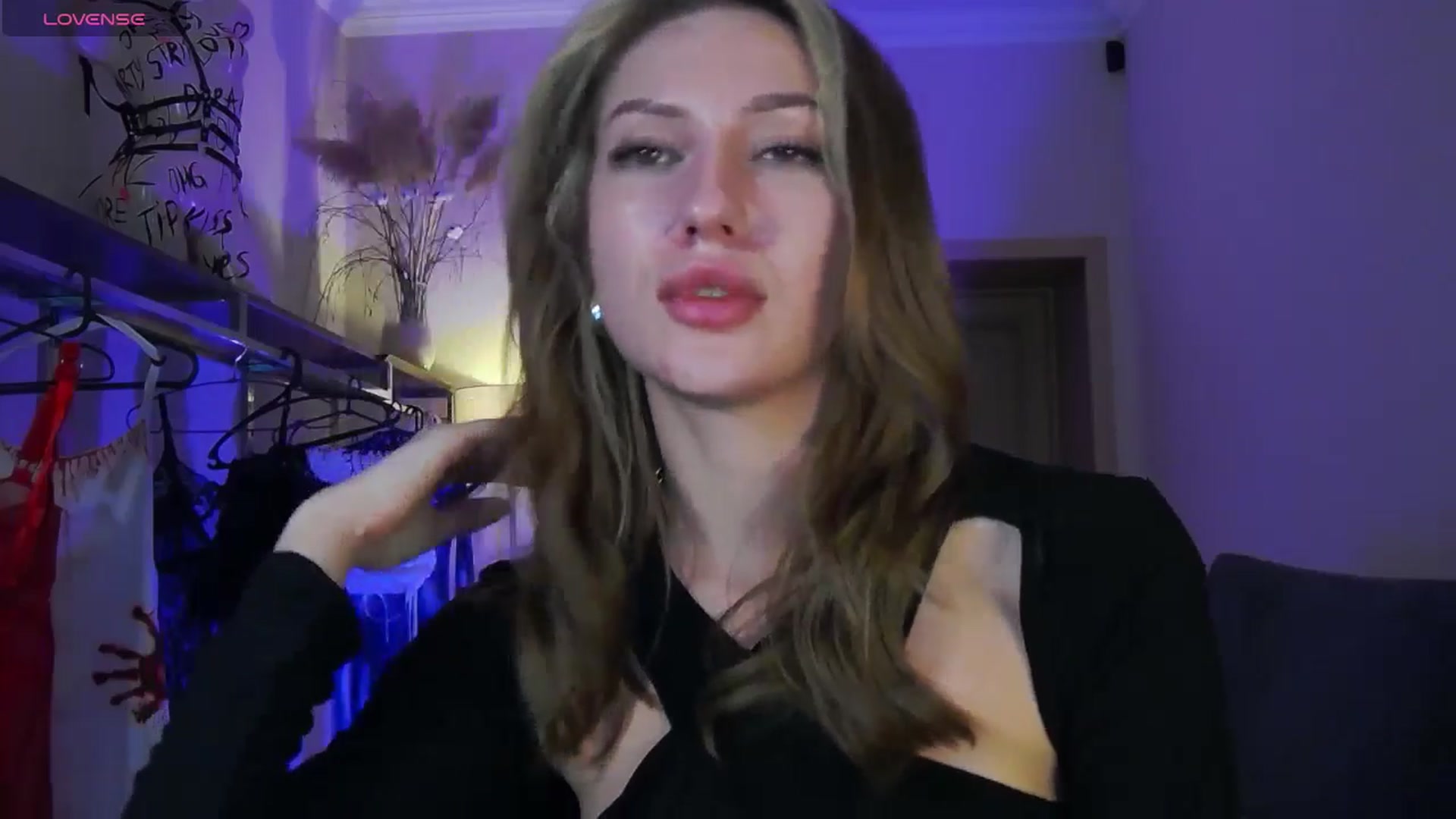 Gallery image thumbnail from LovelyGin's myfreecams stream on, 09/30/2025, 14:30 image 5 of 20