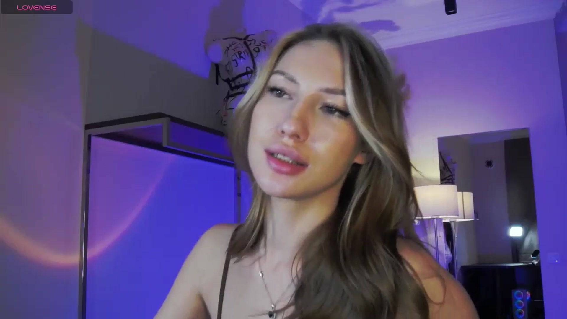 Gallery image thumbnail from LovelyGin's myfreecams stream on, 10/02/2025, 15:04 image 3 of 20