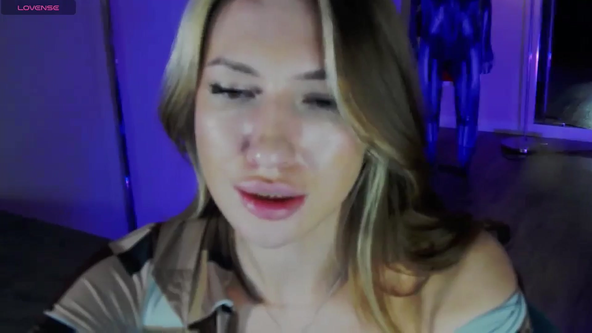 Gallery image thumbnail from LovelyGin's myfreecams stream on, 10/02/2025, 17:54 image 17 of 20