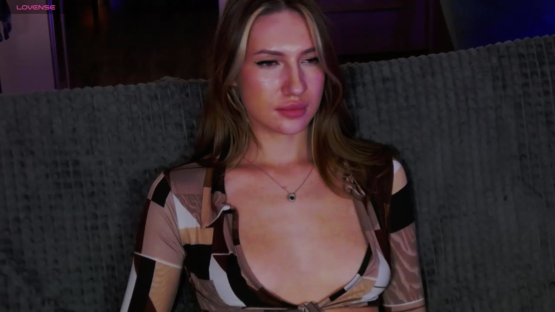 Gallery image thumbnail from LovelyGin's myfreecams stream on, 10/02/2025, 17:54 image 11 of 20