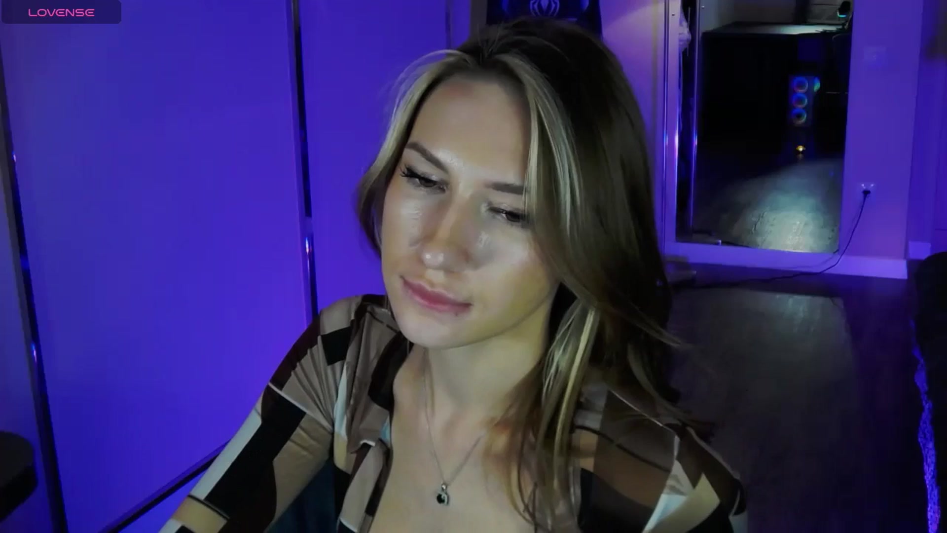 Gallery image thumbnail from LovelyGin's myfreecams stream on, 10/02/2025, 19:13 image 2 of 20