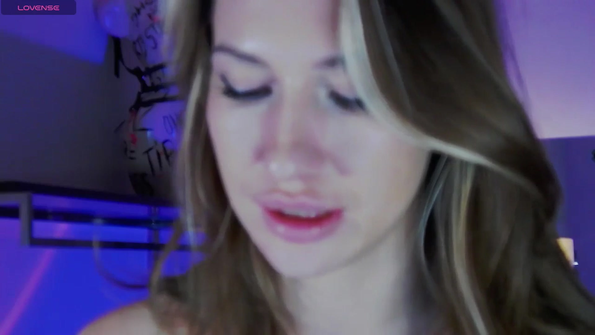Gallery image thumbnail from LovelyGin's myfreecams stream on, 10/02/2025, 19:13 image 14 of 20