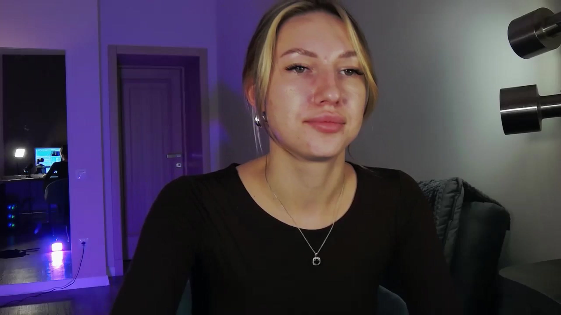Gallery image thumbnail from LovelyGin's myfreecams stream on, 10/06/2025, 18:58 image 19 of 20