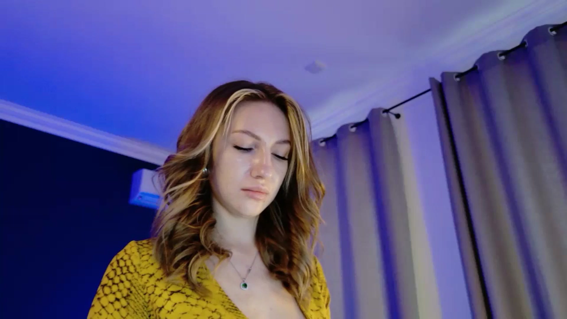 Gallery image thumbnail from LovelyGin's myfreecams stream on, 10/07/2025, 13:24 image 1 of 20